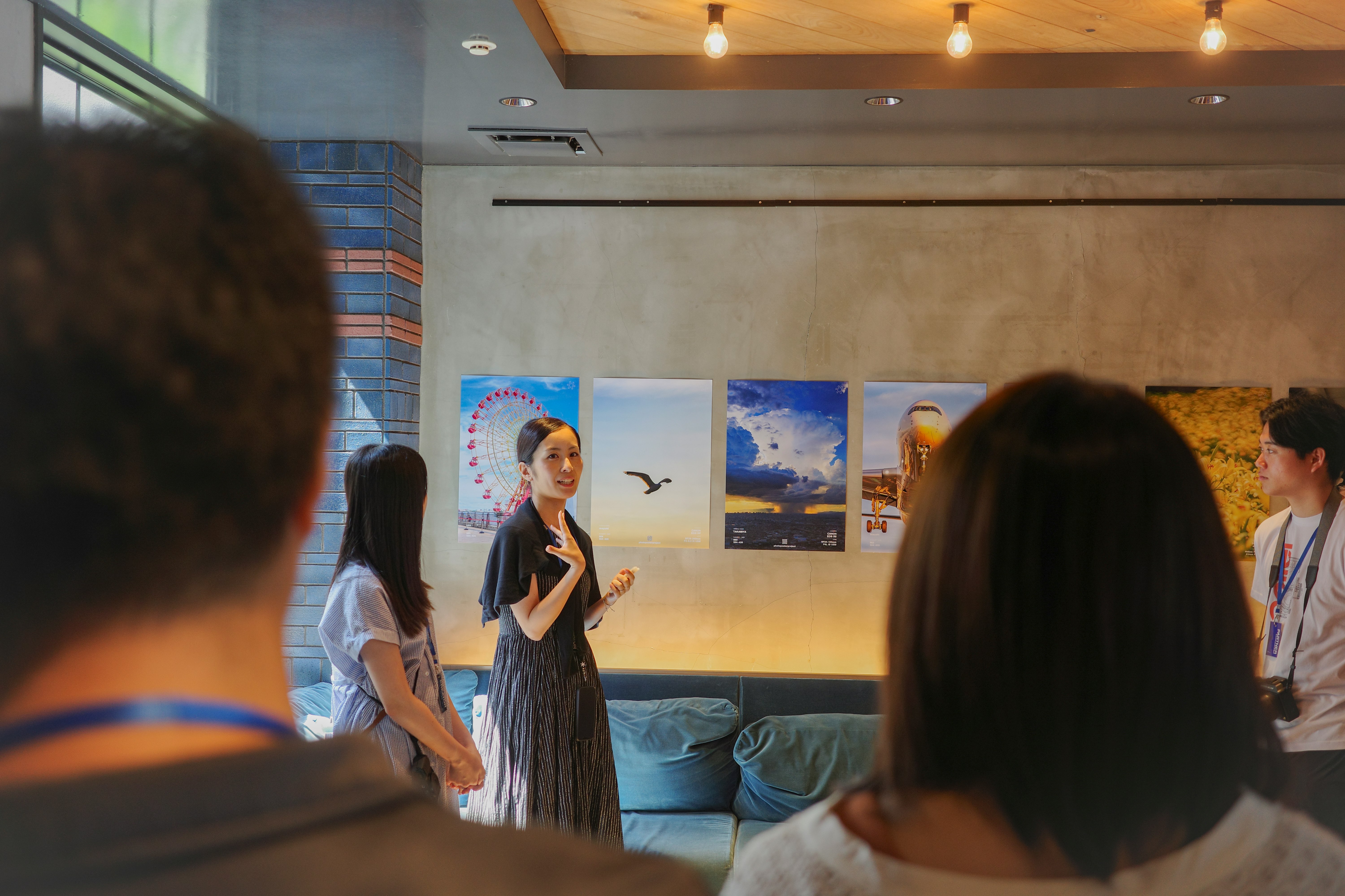 스태프가 곁에.