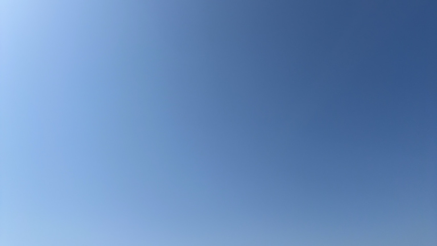 遼闊的藍天，清晰寧靜的氛圍