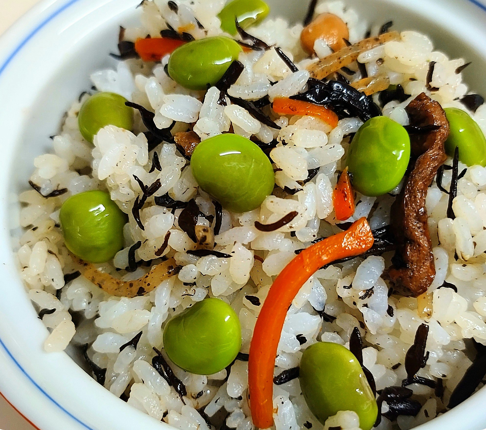 ひじきご飯と枝豆の和風炊き込みごはん