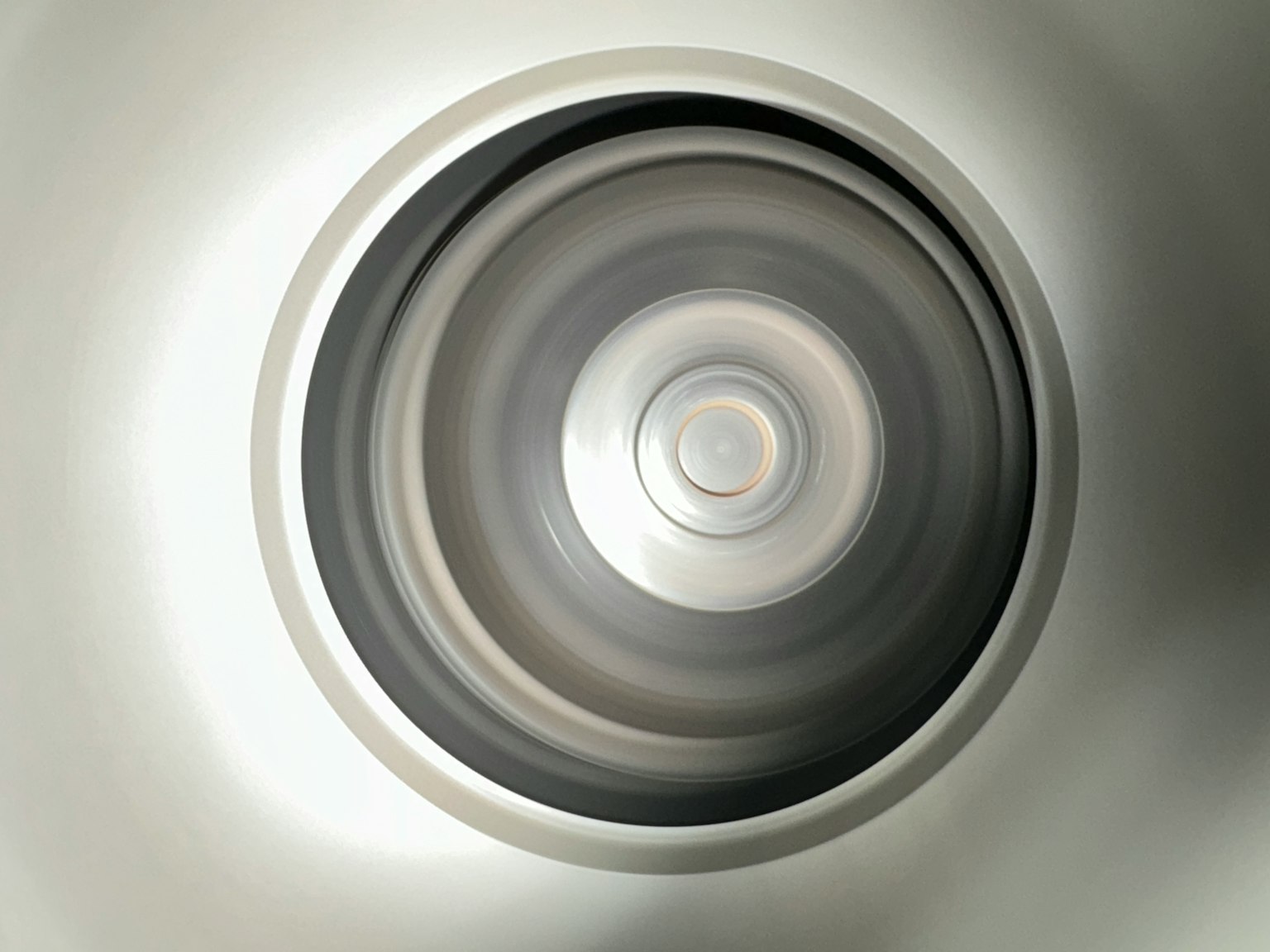 Design circulaire avec des dégradés et des effets de lumière