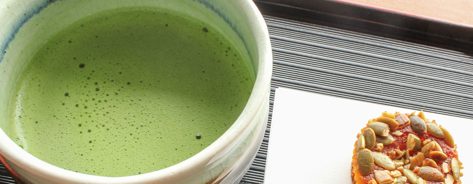 抹茶和传统日本甜点的组合