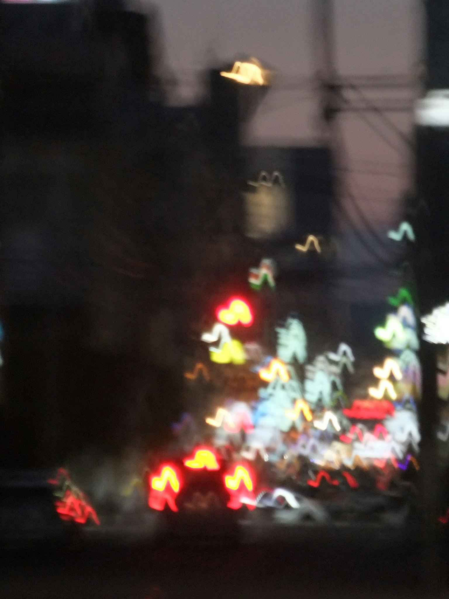 模糊的夜晚城市灯光的图像