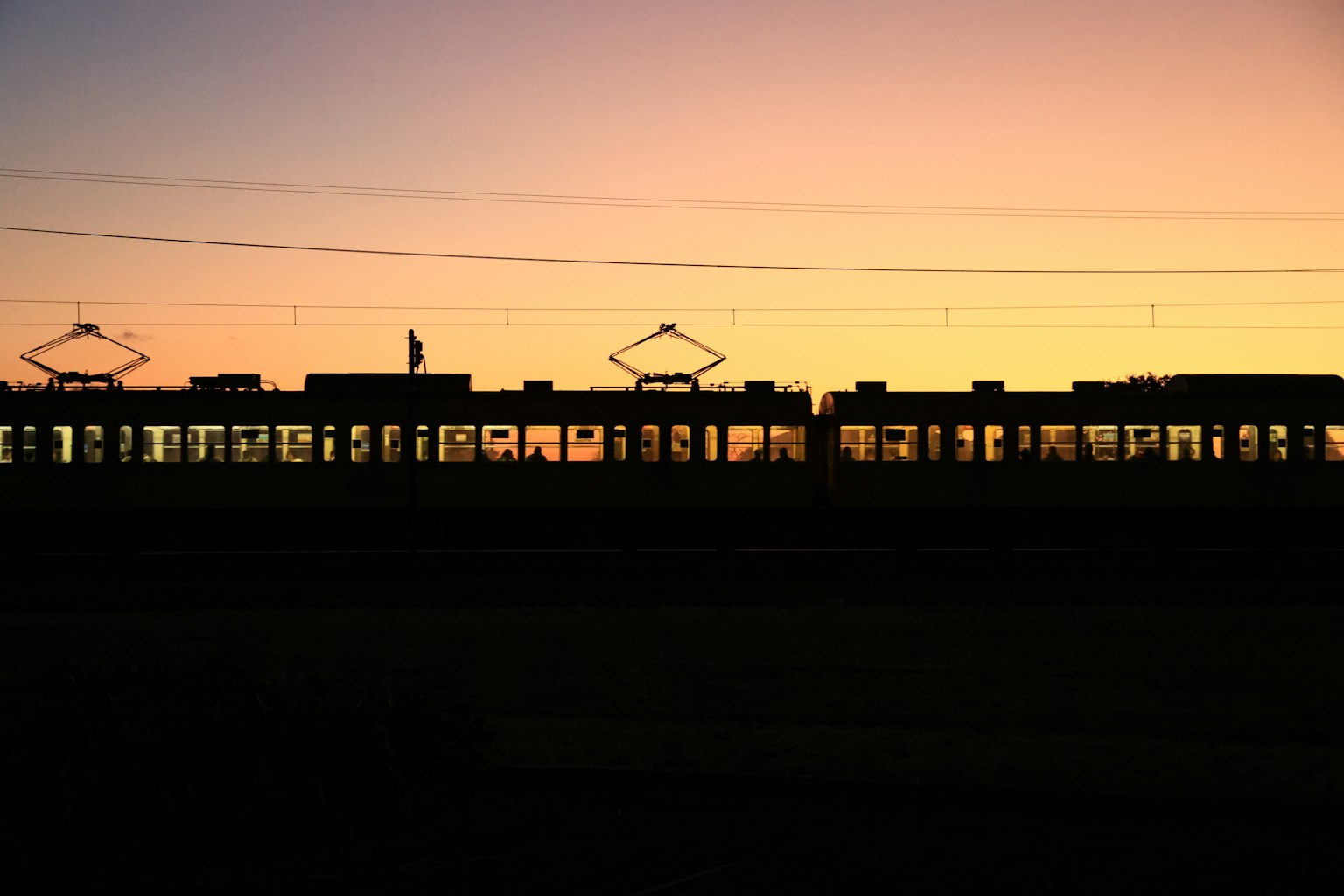 photo-2USZg6k5dj5kBU1a0ac9-image