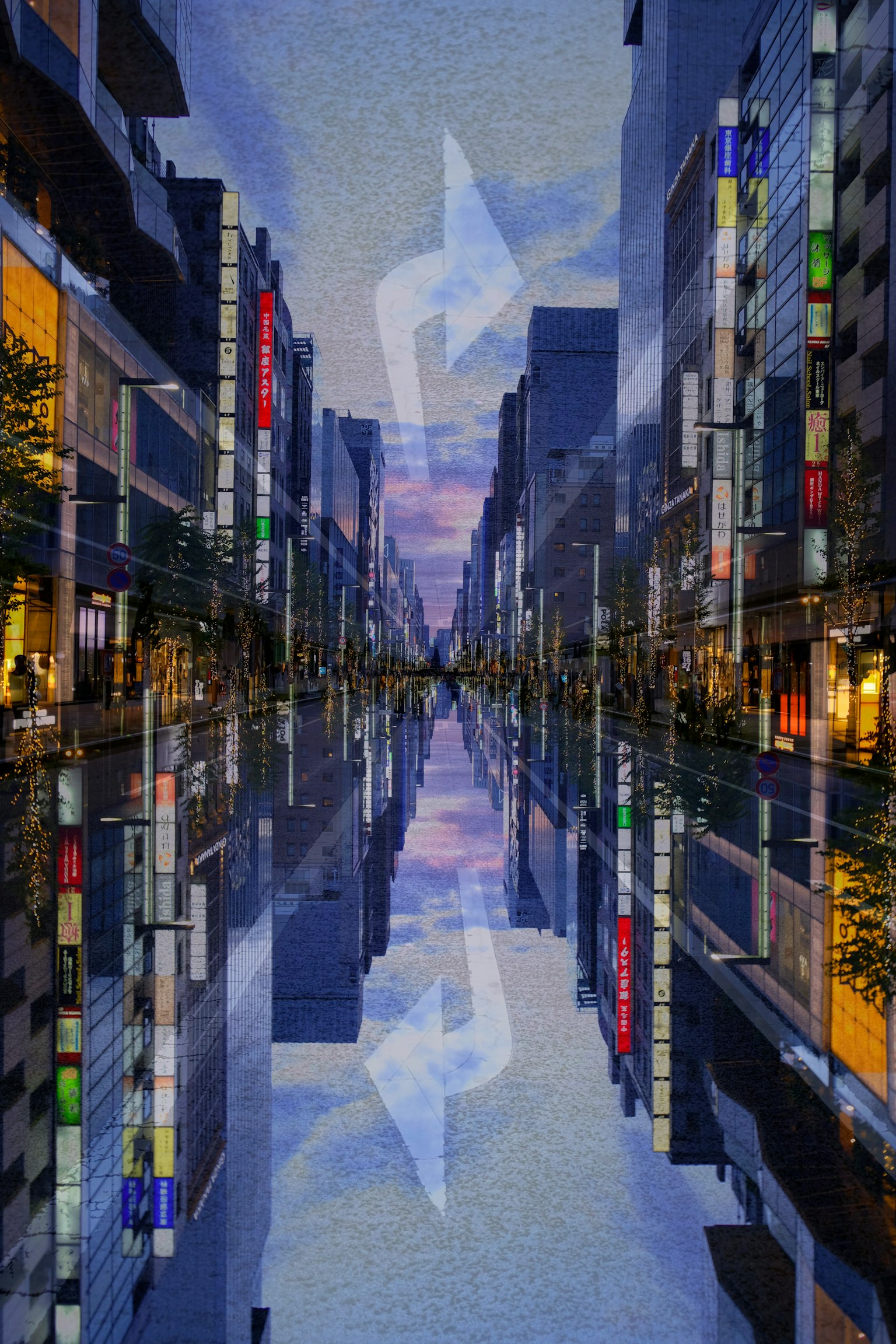 城市建筑在水面上反射，背景是夕阳天空