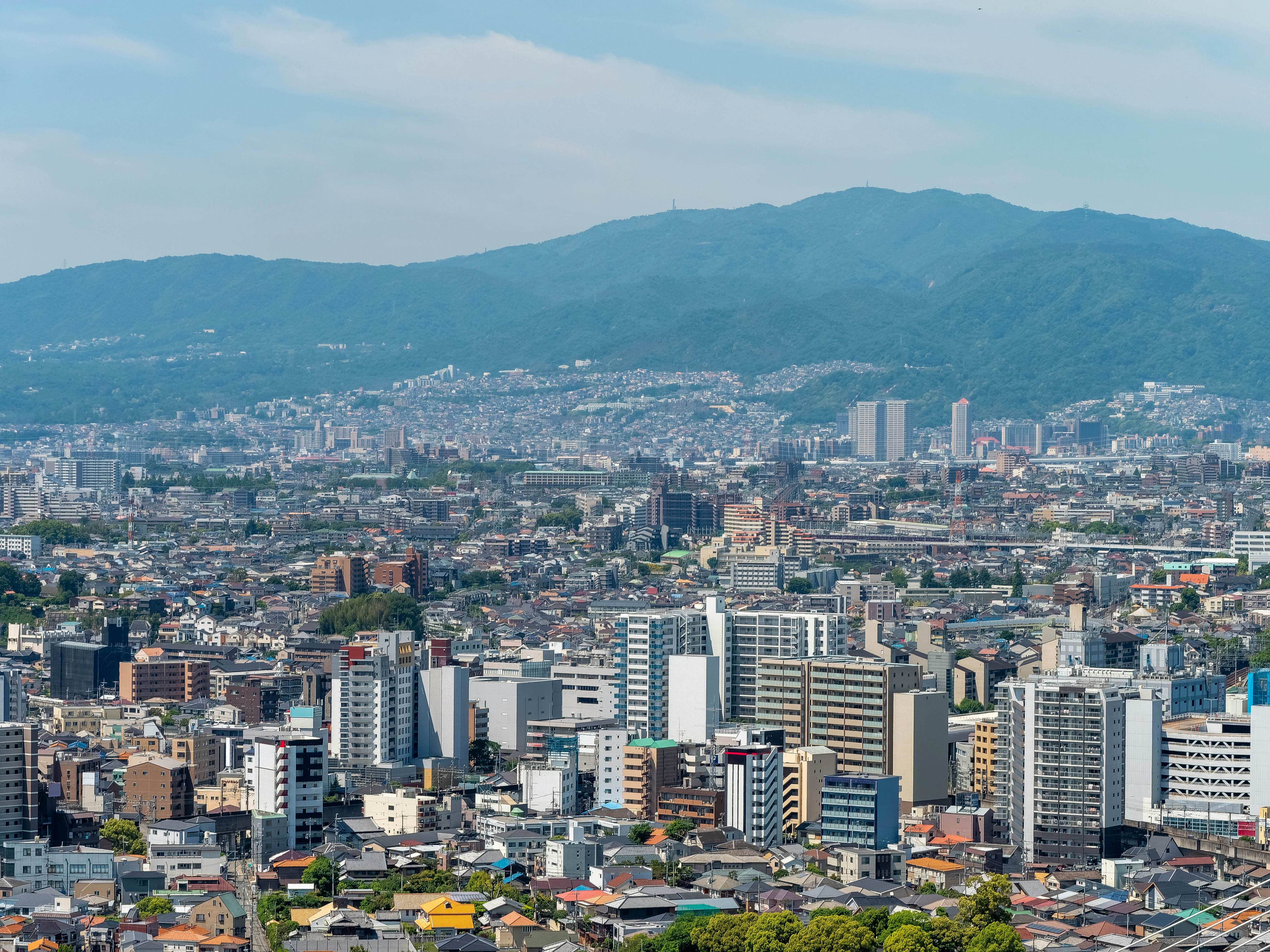 五月山から眺める川西市と宝塚市の街並み