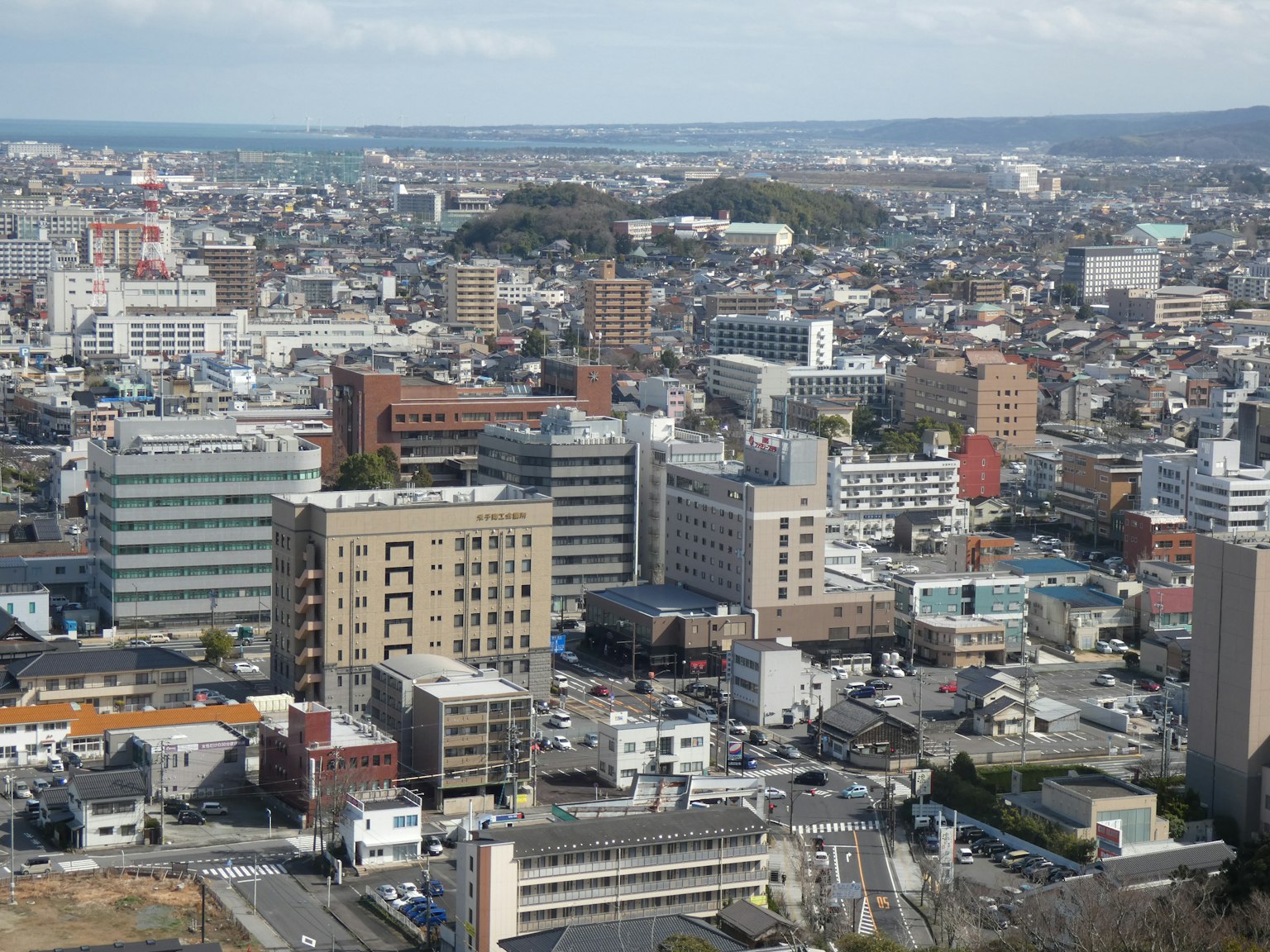 城市的全景，擁有眾多建築