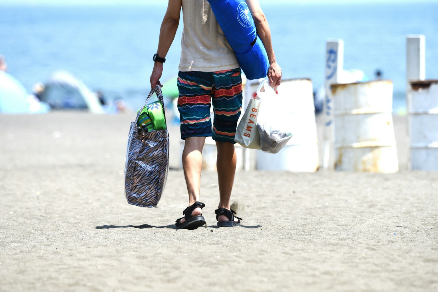 photo-6bQwEoUH3AqNFKdtDgp8-image