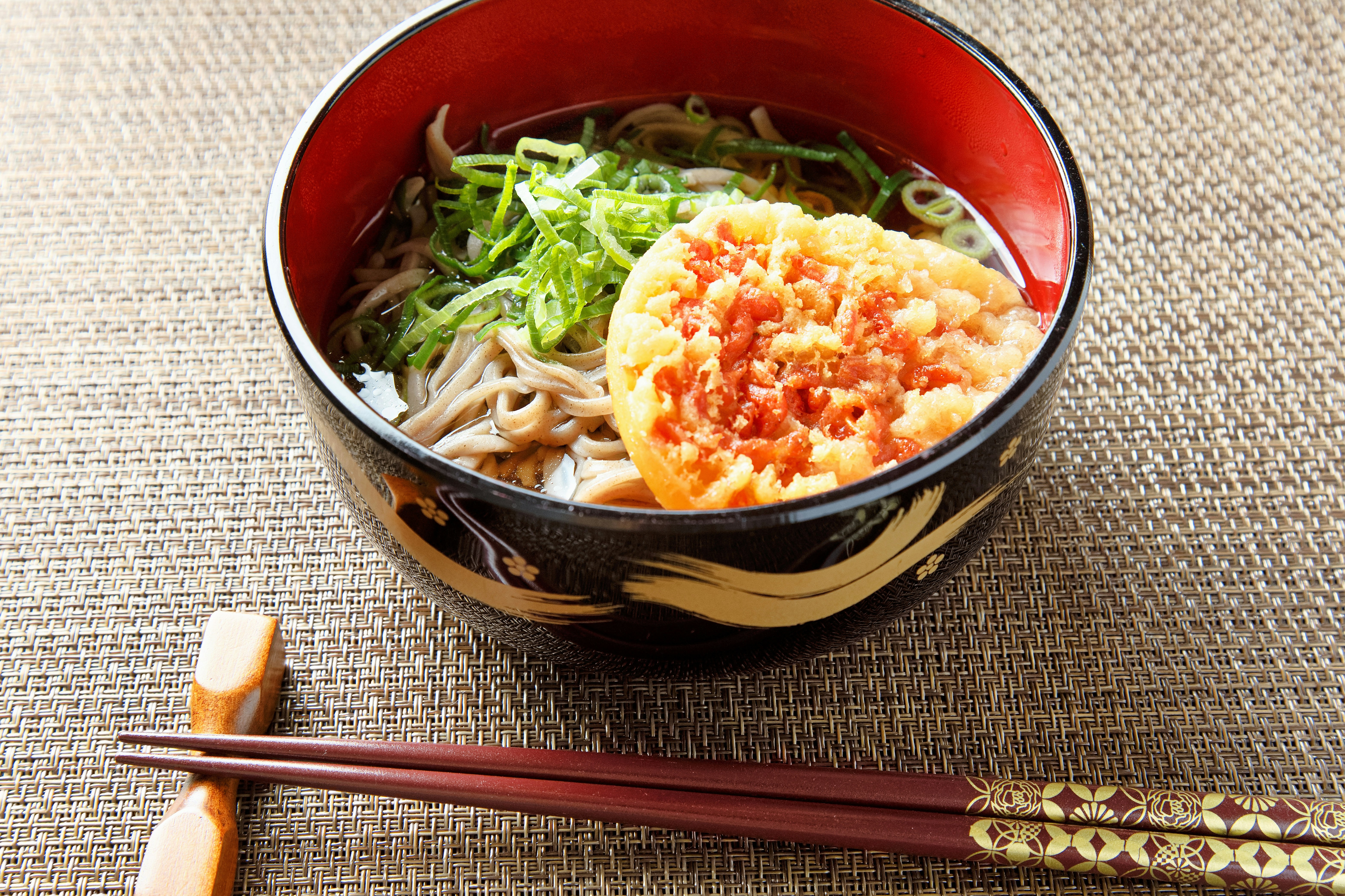年越しそばの天ぷらそば（蕎麦）