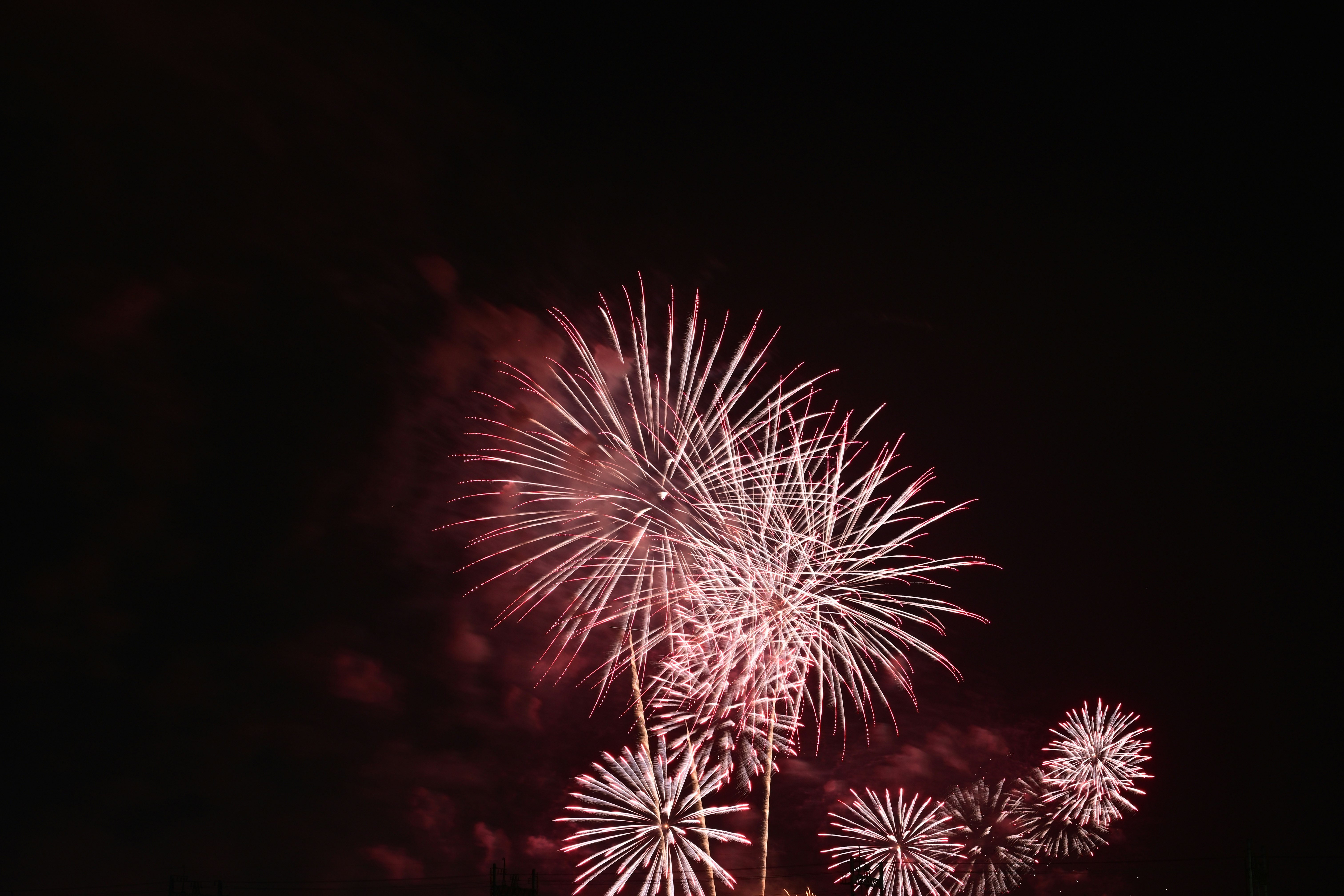 夜空中綻放的煙花