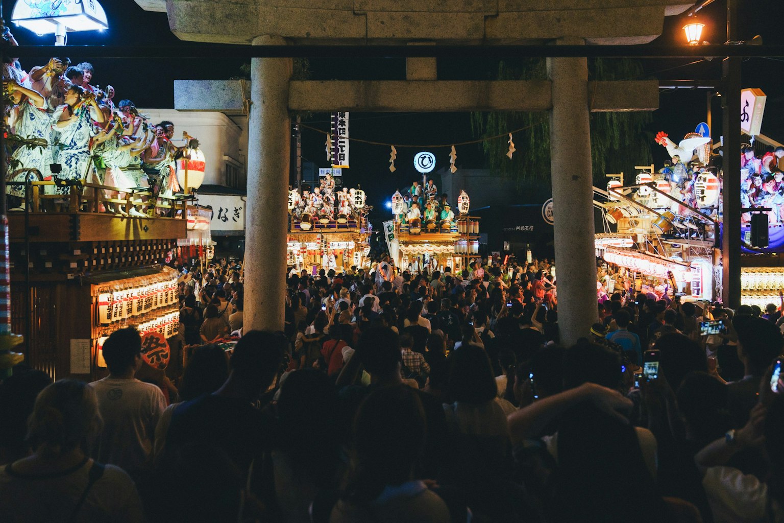 photo-8XxEqSz6Us0W0YdI6Anu-image