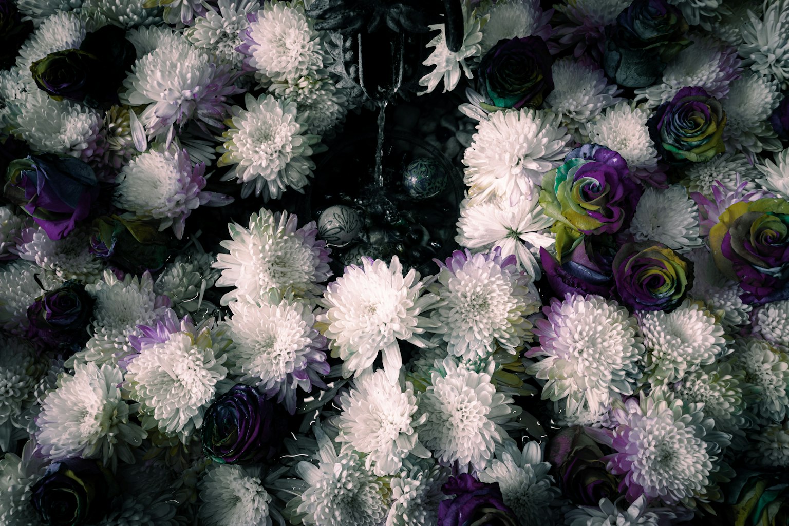Beautiful arrangement of white and purple flowers
