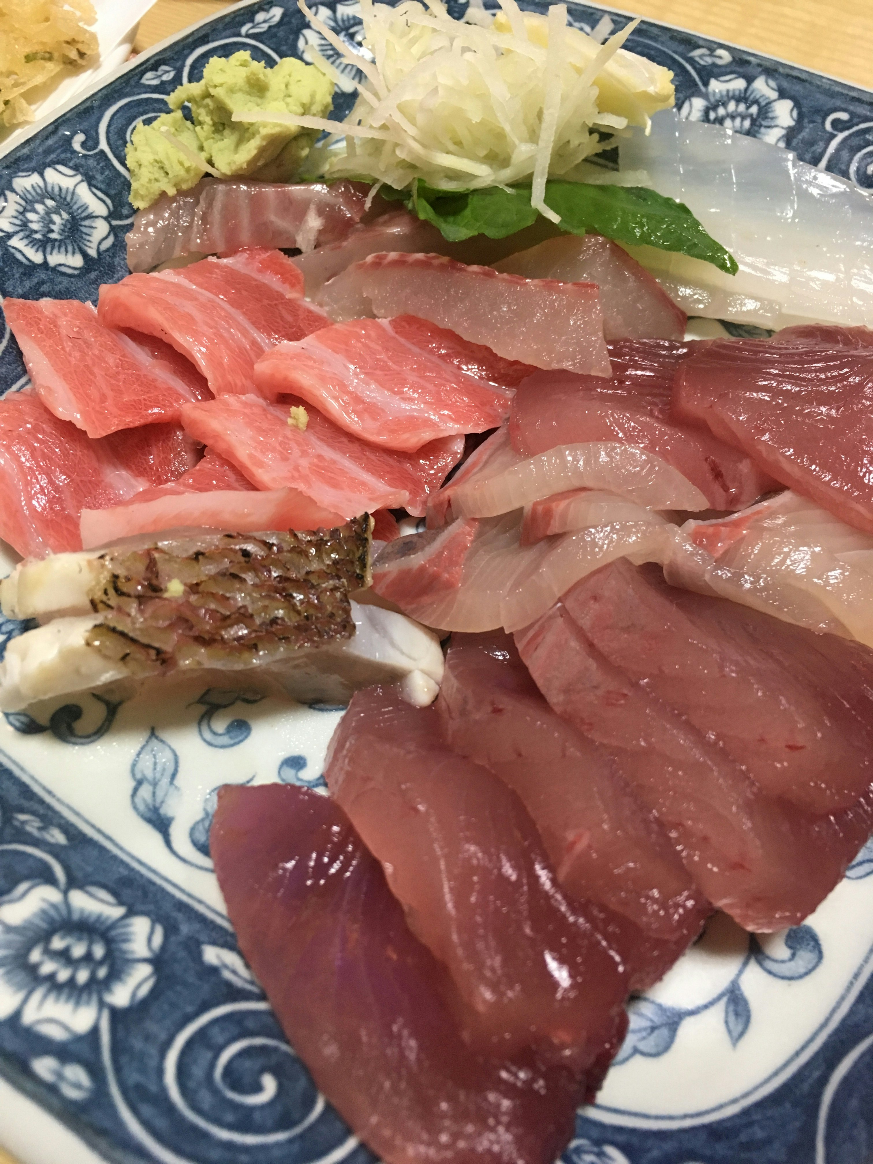 拼盤生魚片特寫