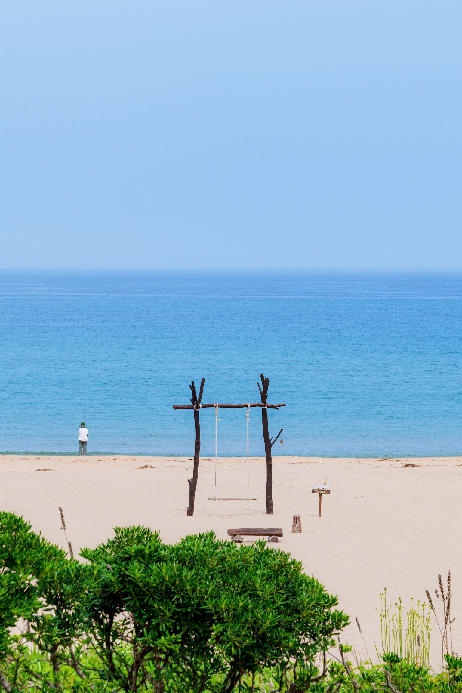 photo-9xGKyWLxm3zC0vL6kXwP-image