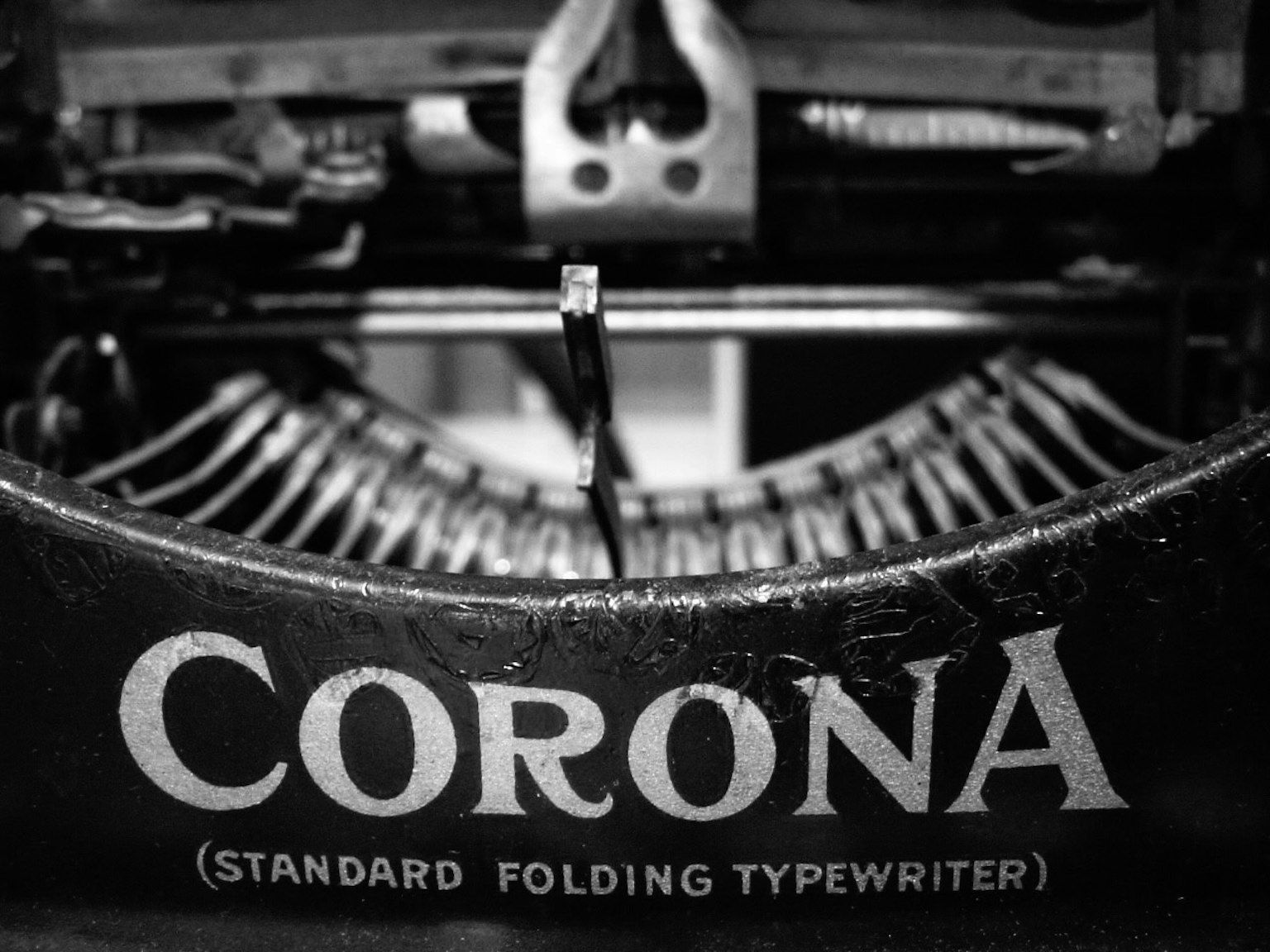 黑白圖像的Corona摺疊打字機