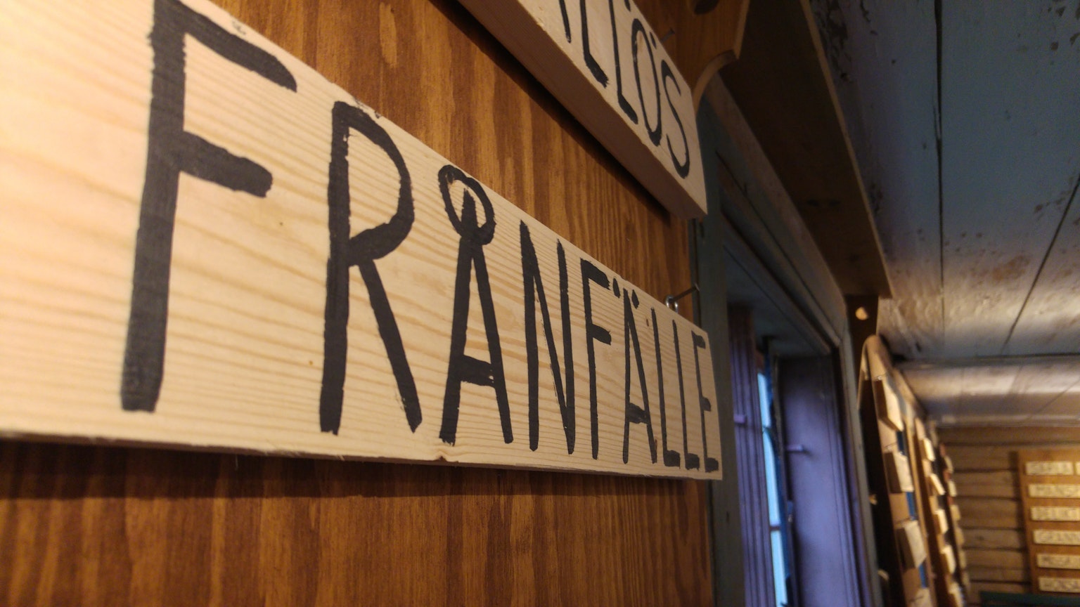 Holzschild mit dem Wort 'FRANFALLE'