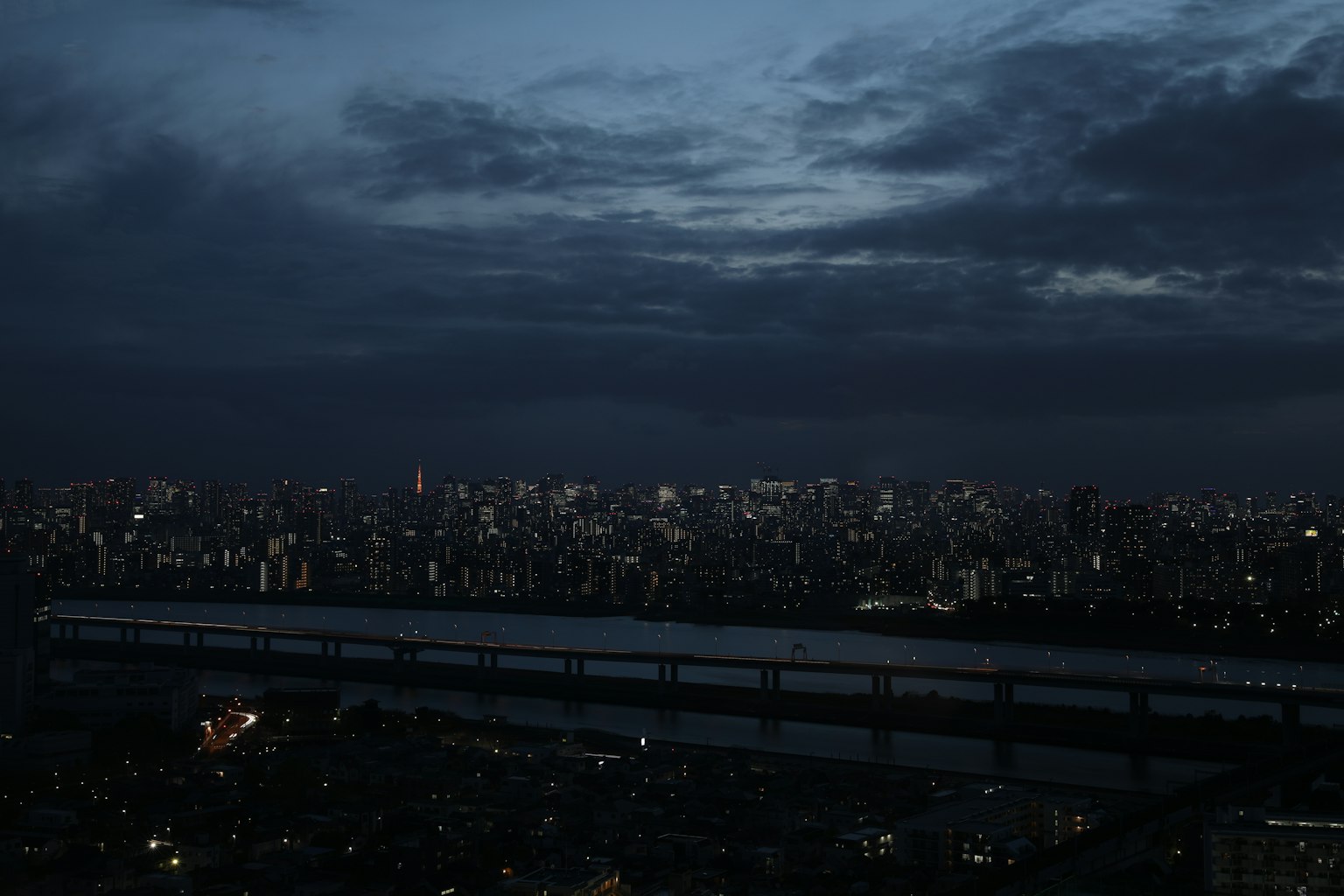 강이 보이는 야경