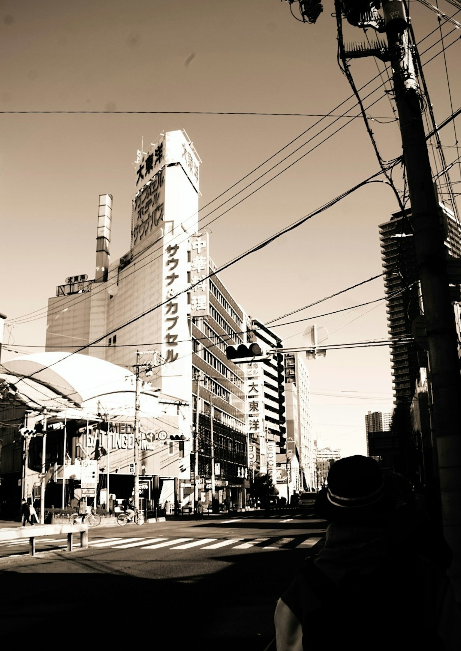 photo-Cm26wLlbEfmq4jegKke7-image