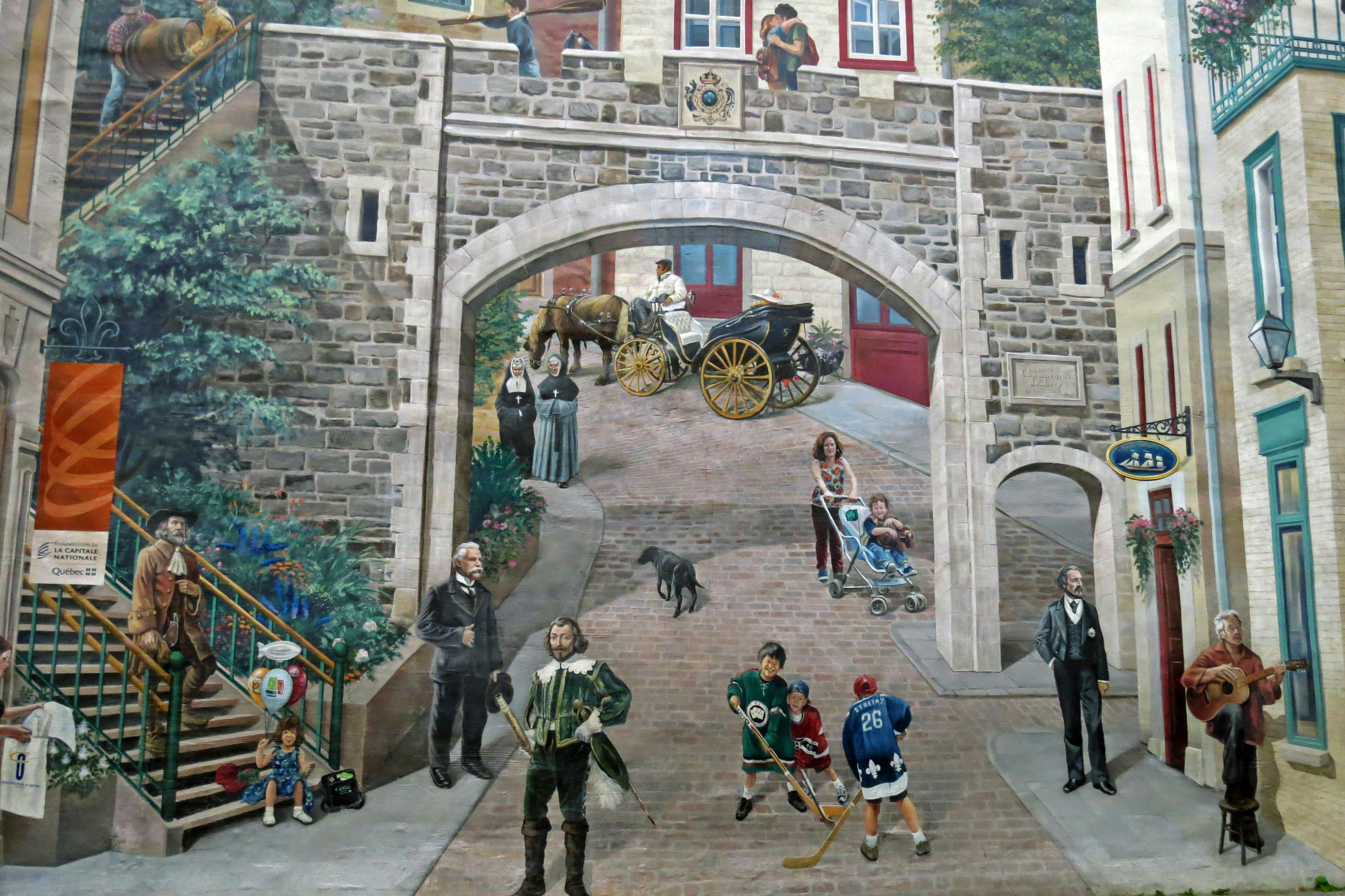plastico di strada con arco in pietra e figure in miniatura