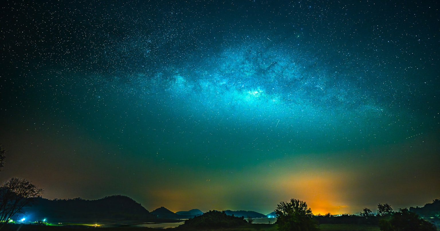 Einfaches Design-Icon auf dunklem Hintergrund