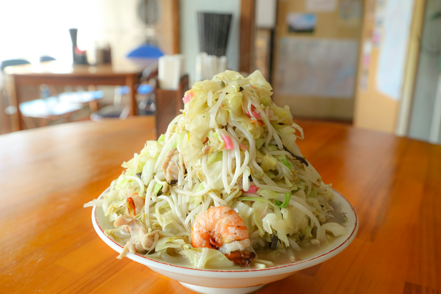 Salad bắp cải và tôm cao vút