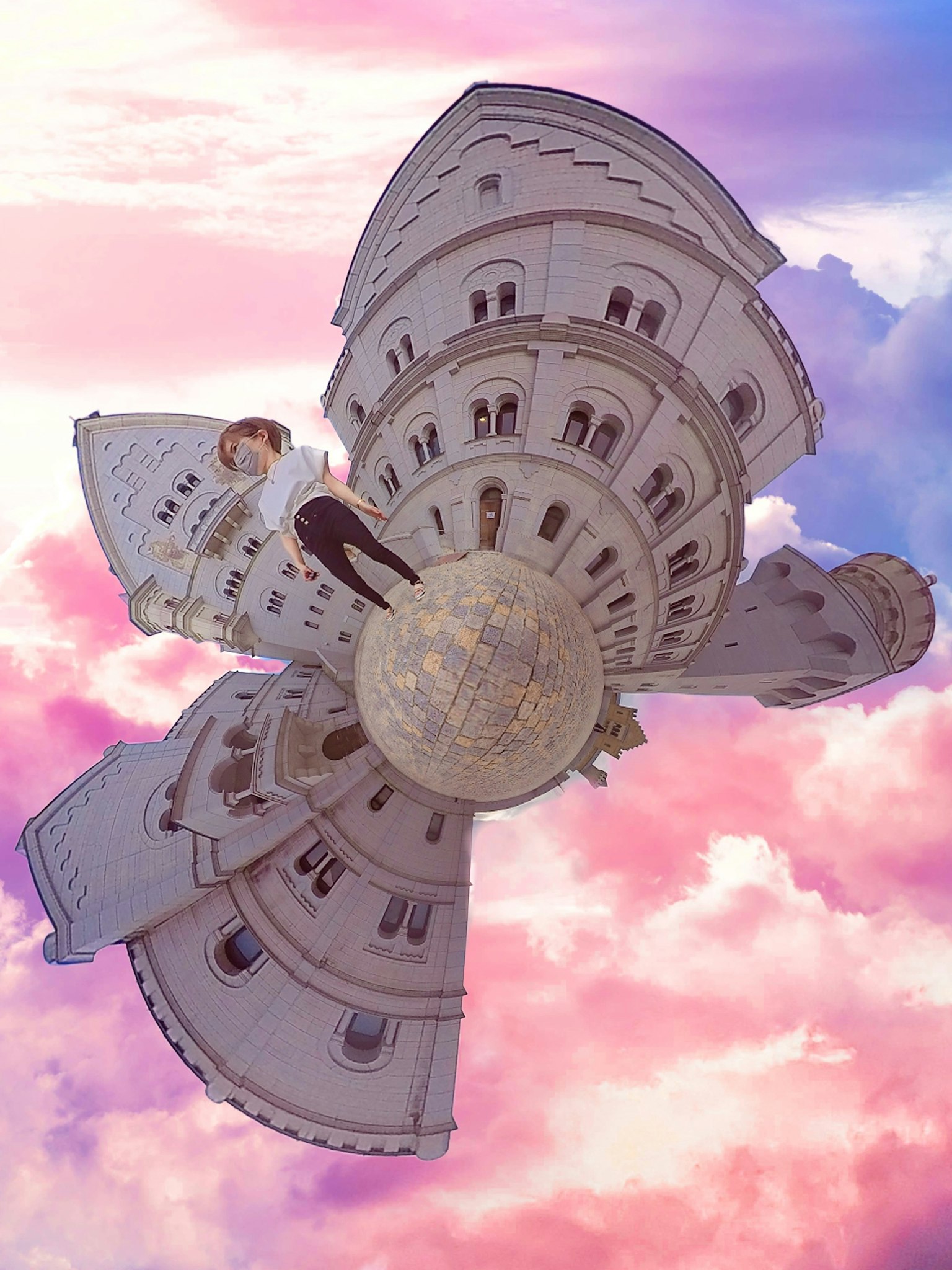 Un pianeta fantastico con un edificio bianco che fluttua in un cielo da sogno