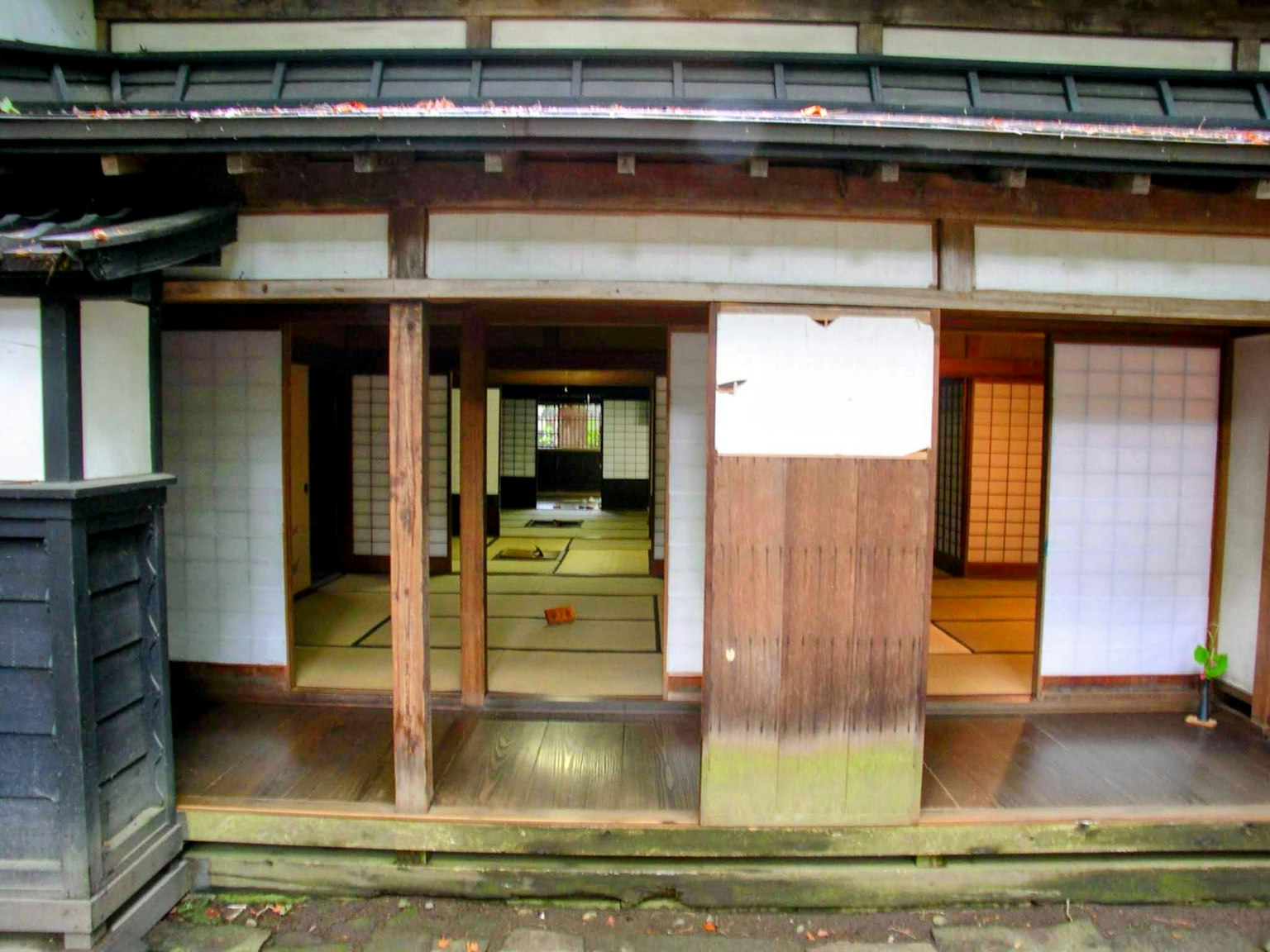 傳統日本住宅內部的視圖