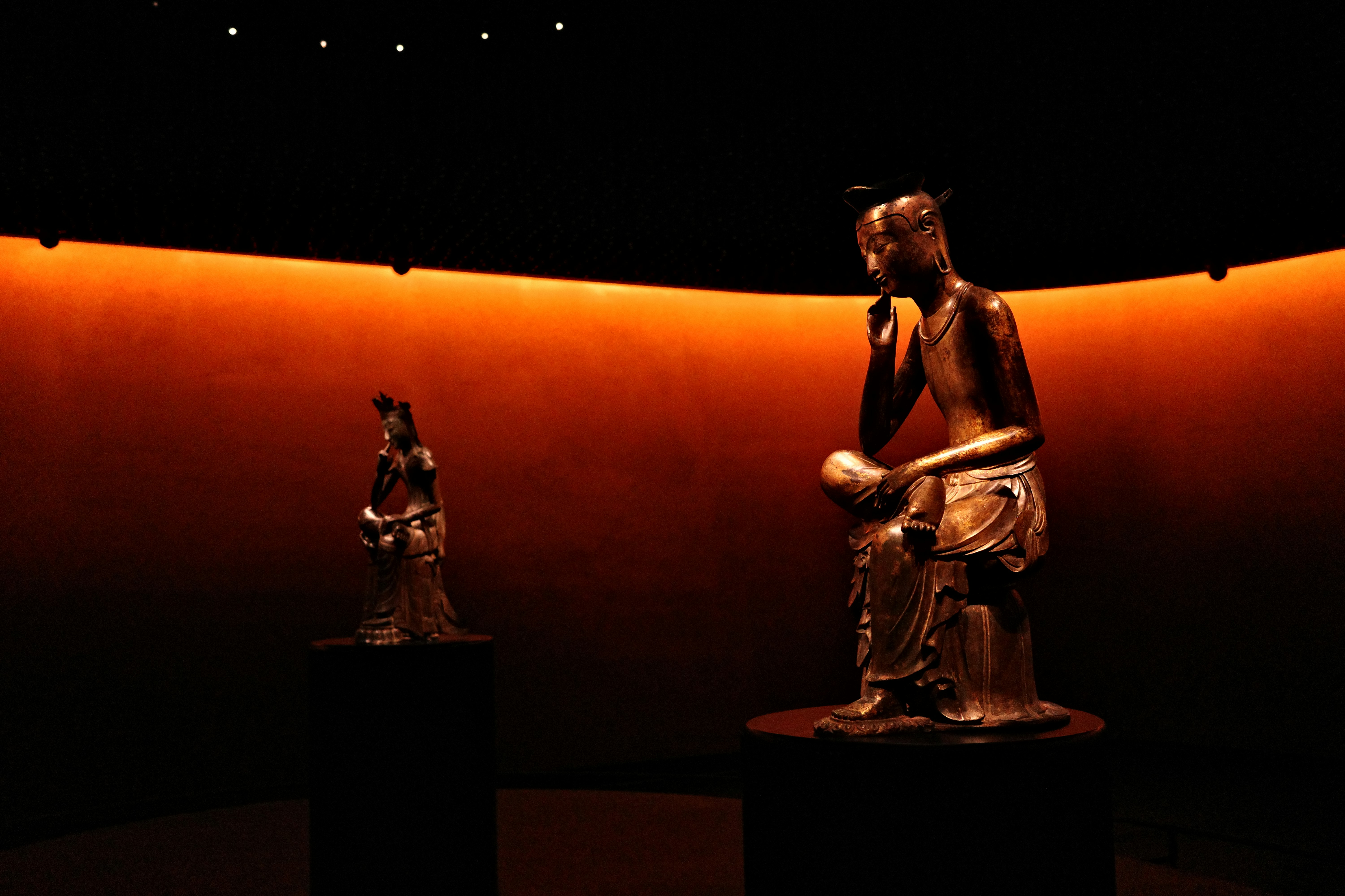 espace d’exposition avec des statues en bronze au National Museum of Korea