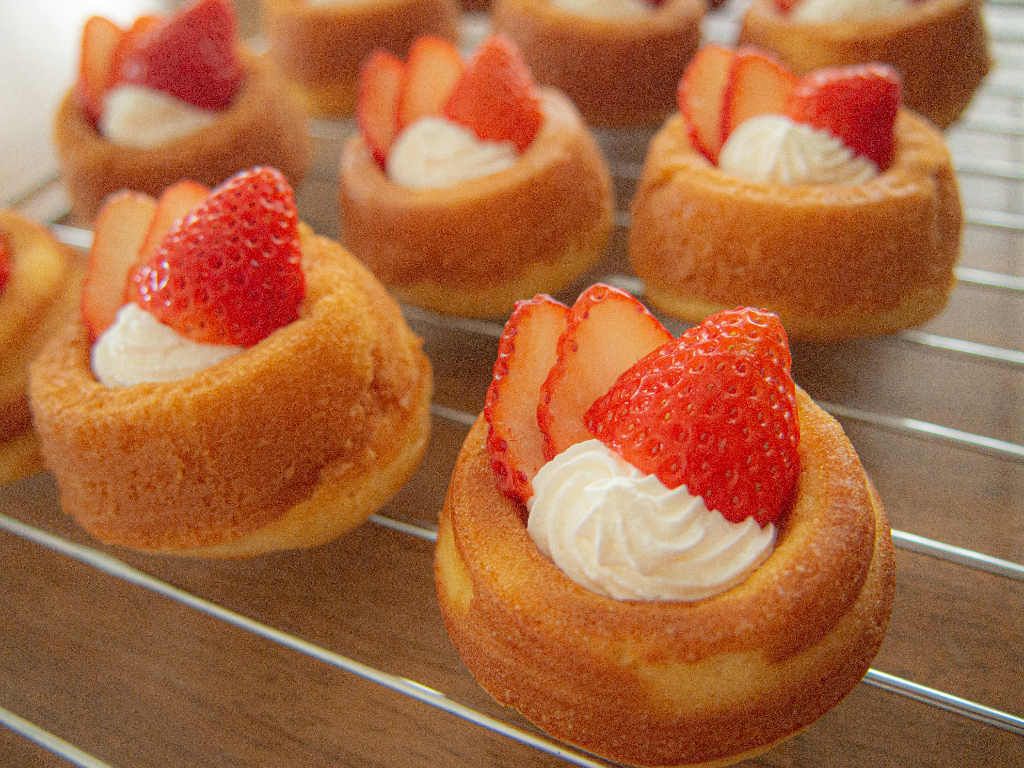 mini tartaletas de fresa y crema