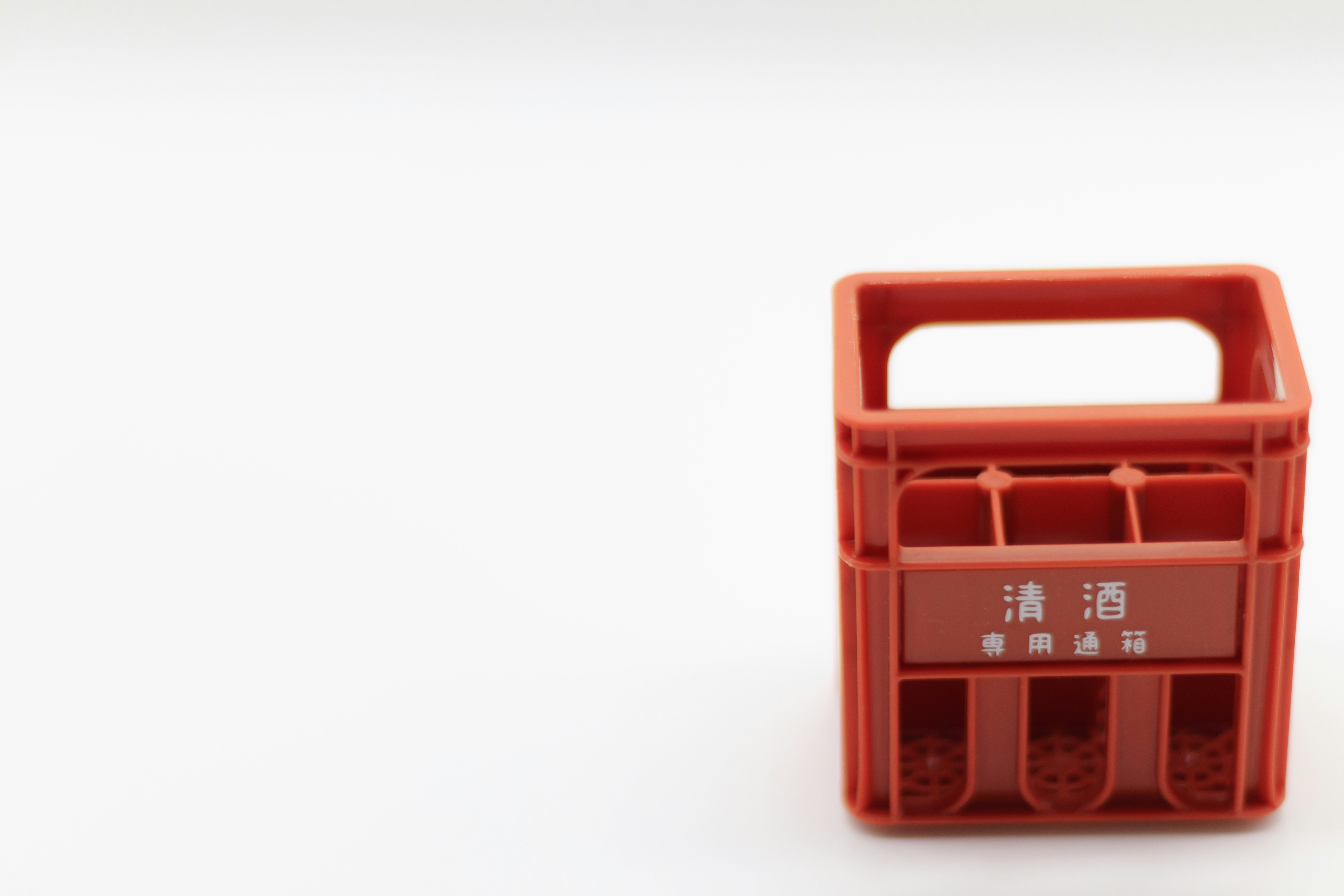 红色清酒木箱（空箱）图片