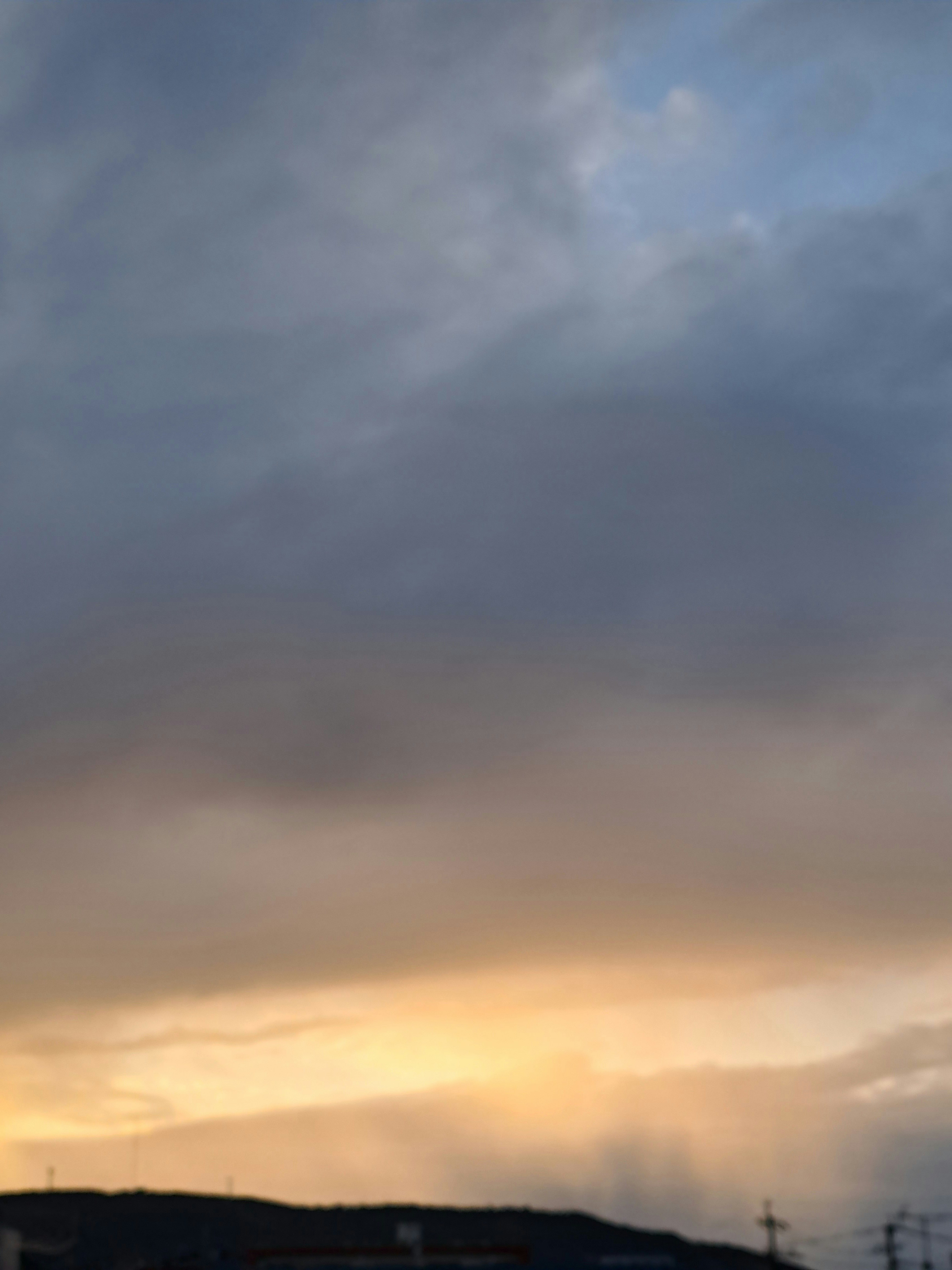 夕阳中融化的天空渐变