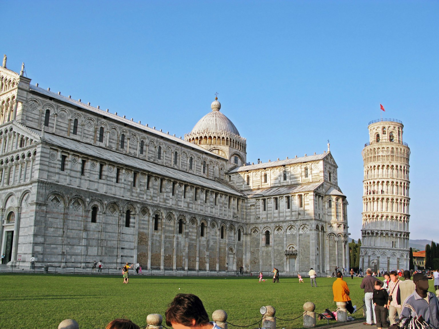 View of the Leaning Tower of Pisa and adjacent buildings