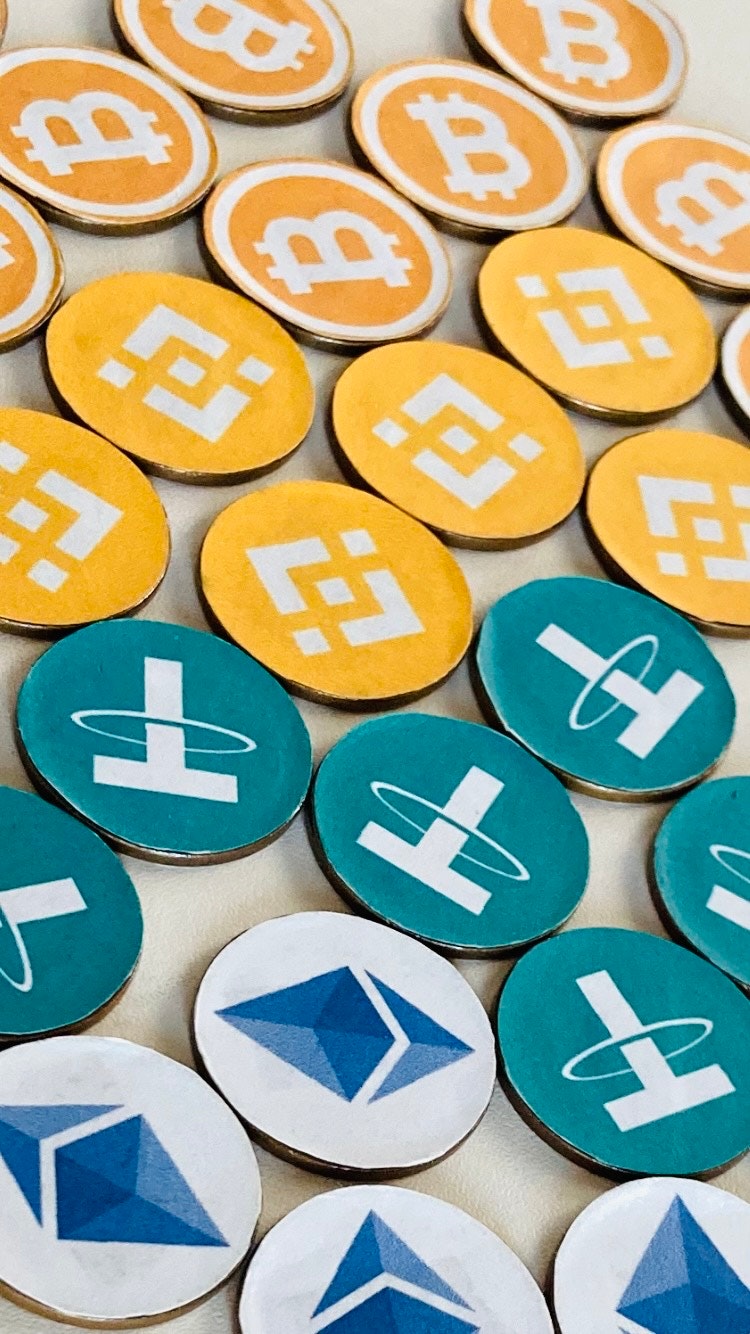 arrière-plan de pièces façon crypto-monnaies