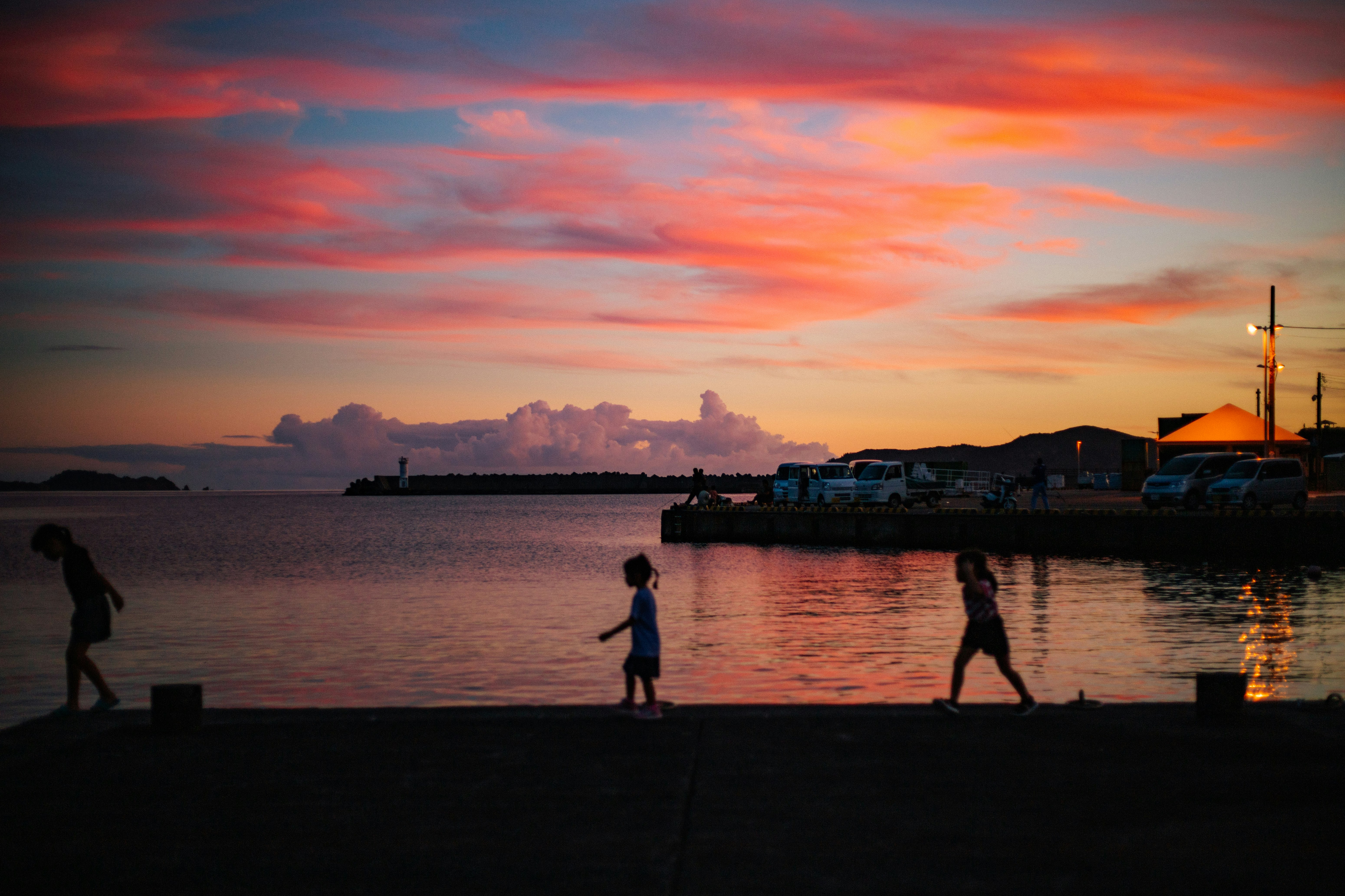 photo-NkxzDfxhGLC1PCmvJoF9-image
