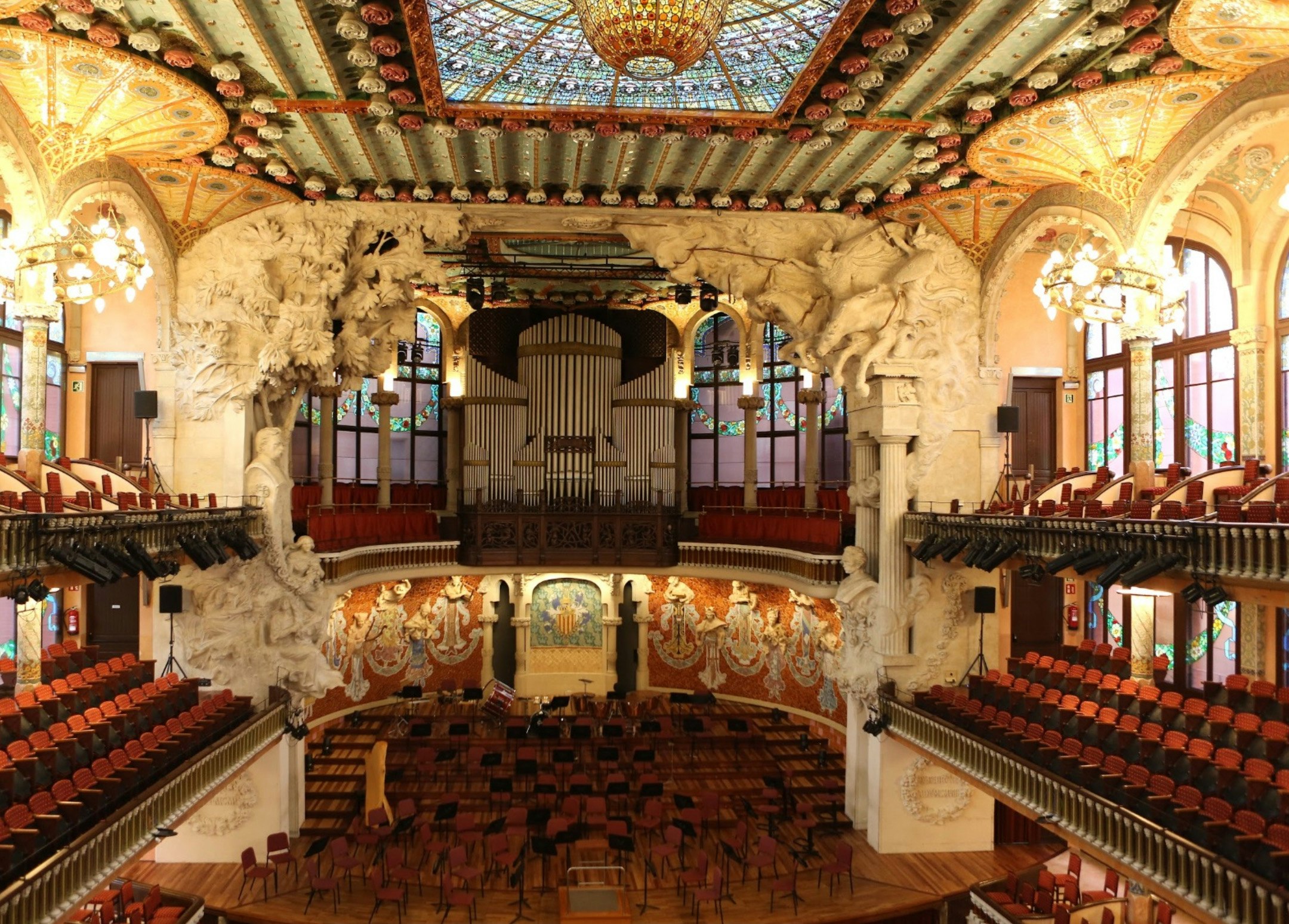 Intérieur du Palau de la Música Catalana, salle de concert