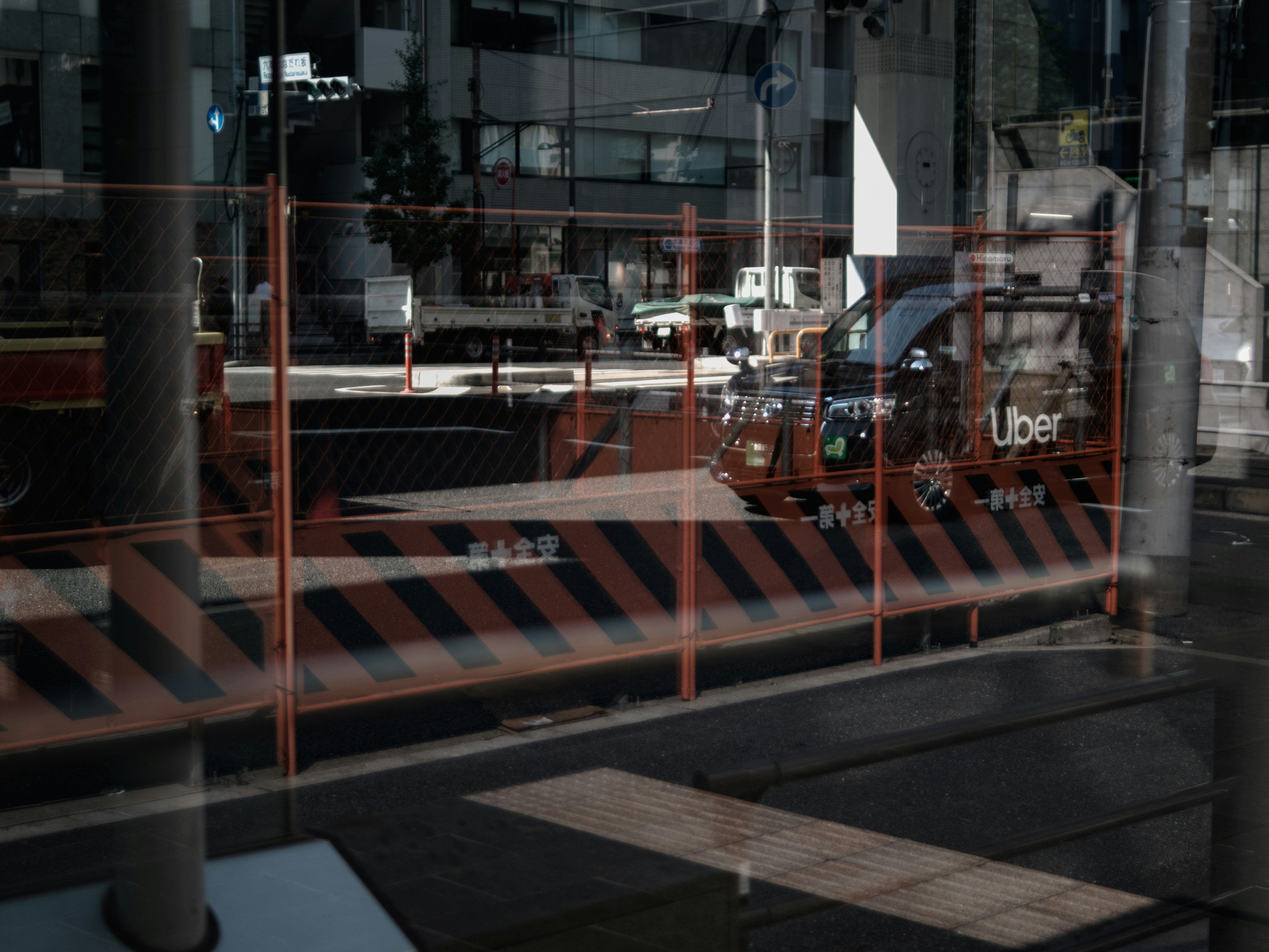 attraversamento pedonale su Roppongi-dori e panorama urbano