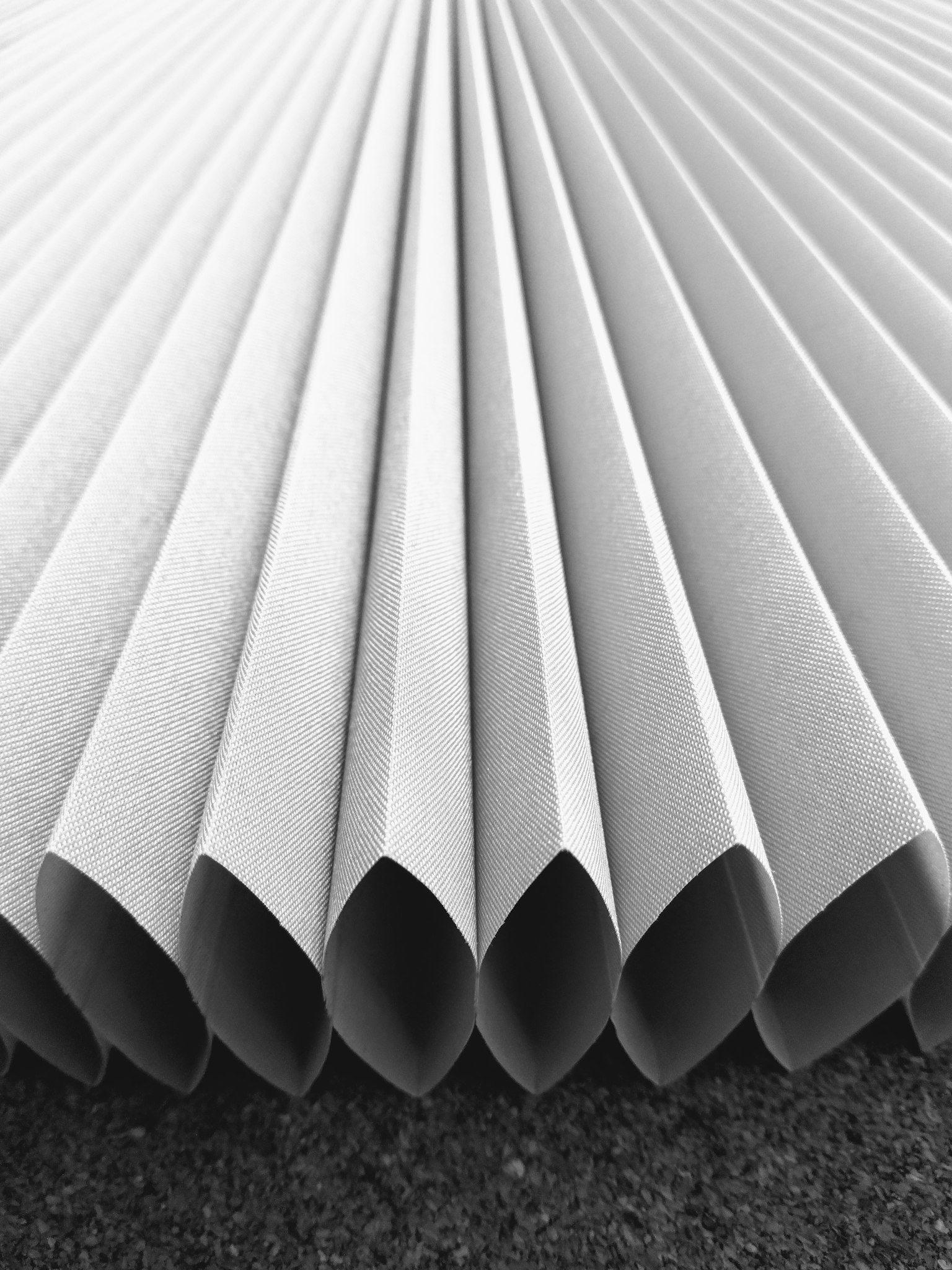 Image présentant du papier blanc plié avec des bords nets