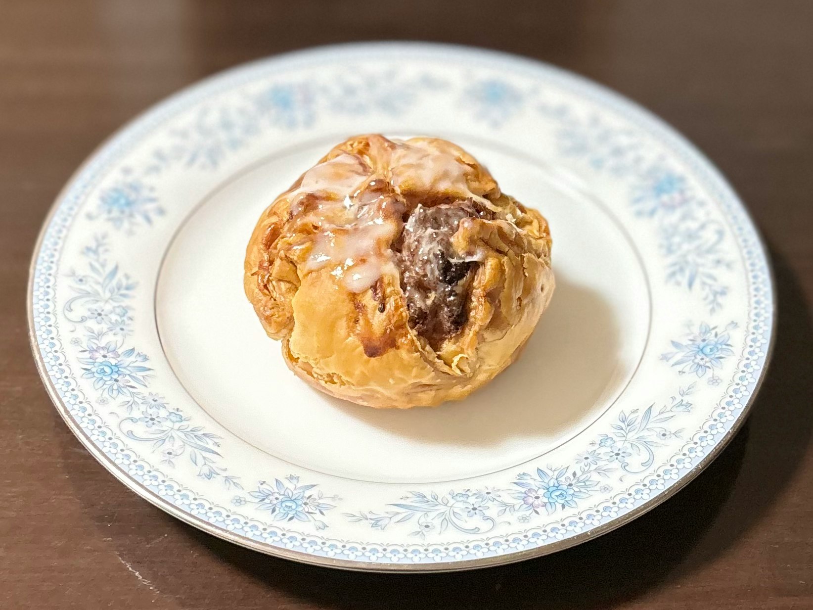 盘子里的烘焙点心特写