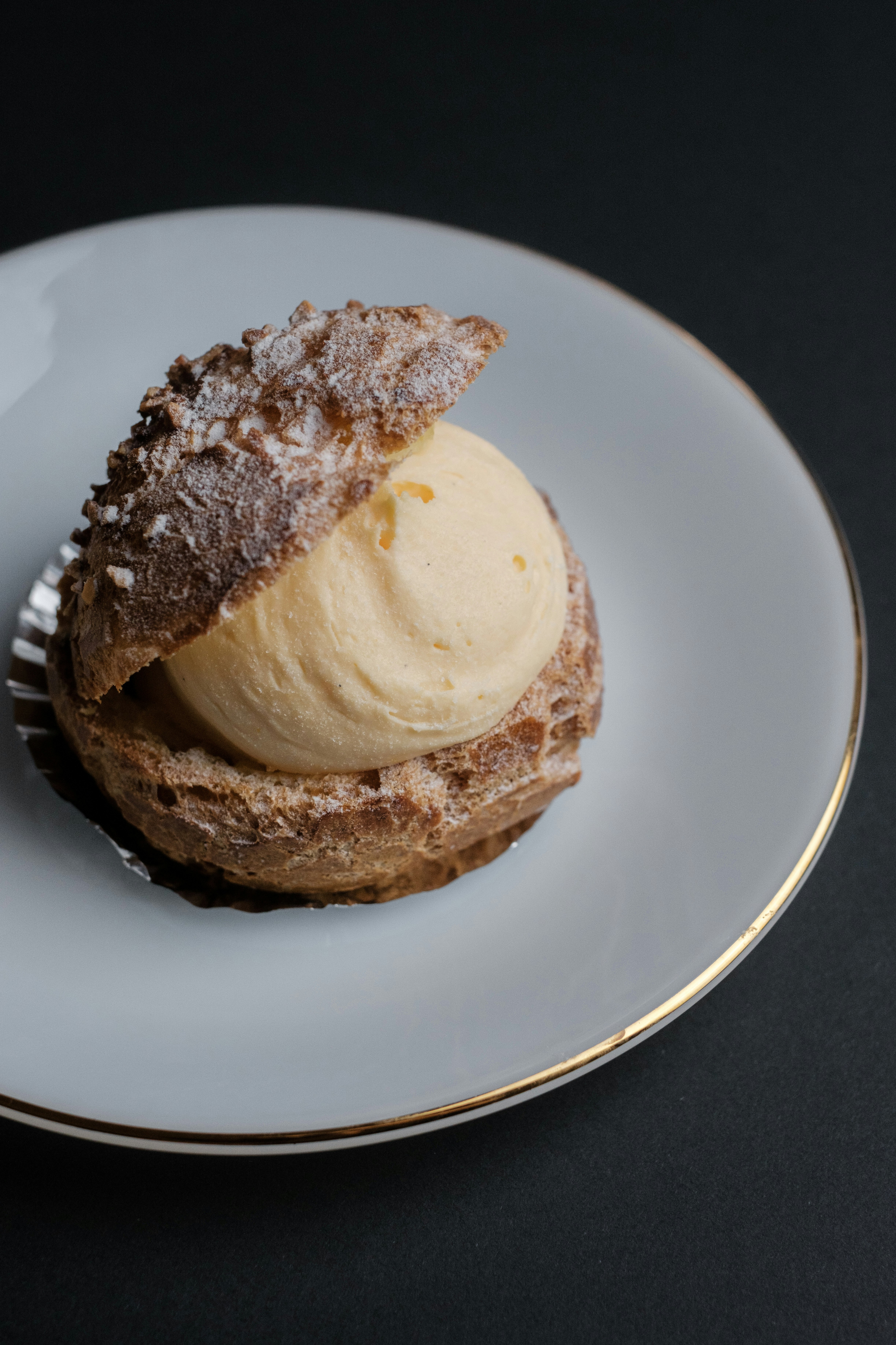 ご褒美シュークリームの断面