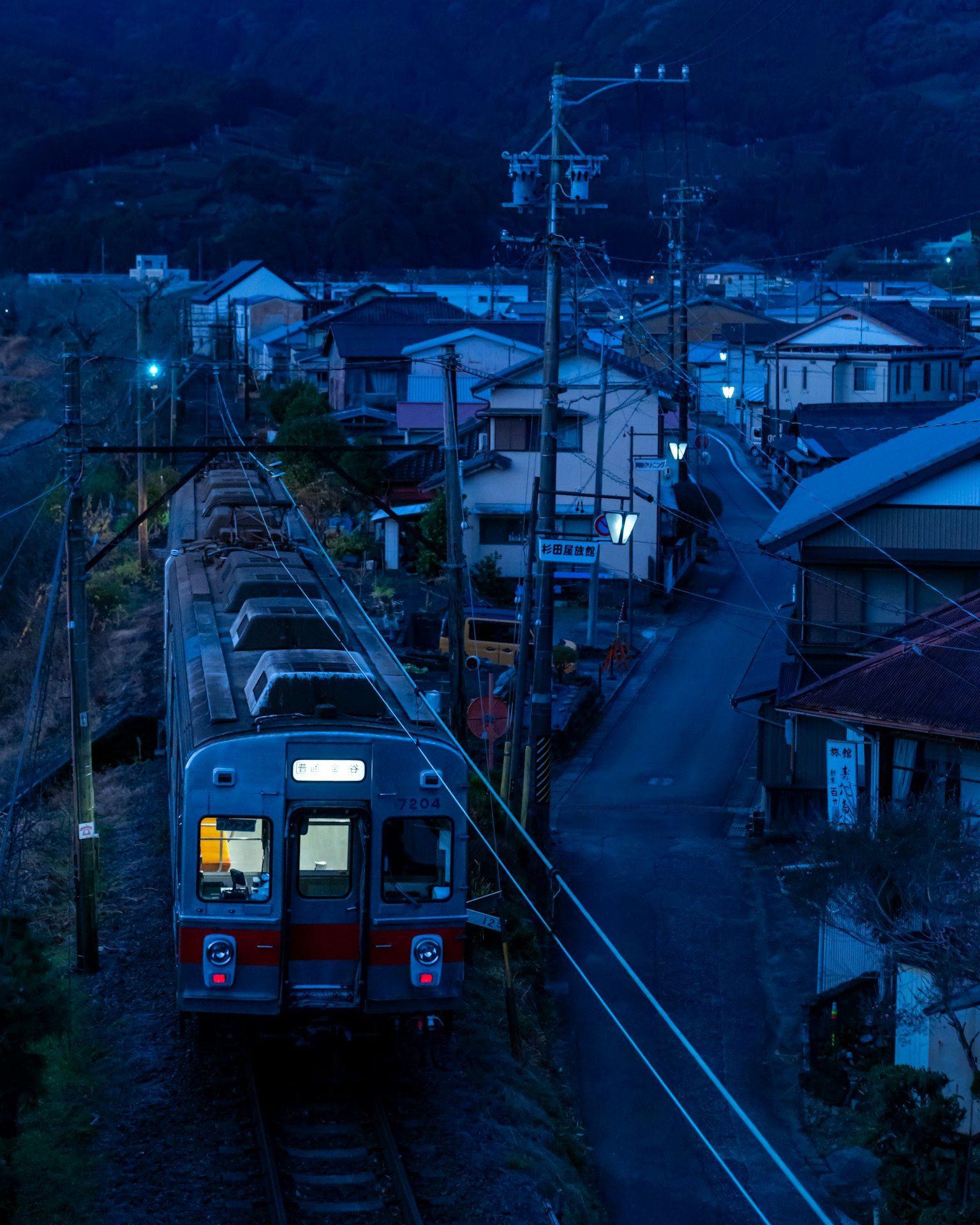 photo-S1IJU0ILztQnpUWl4P2q-image