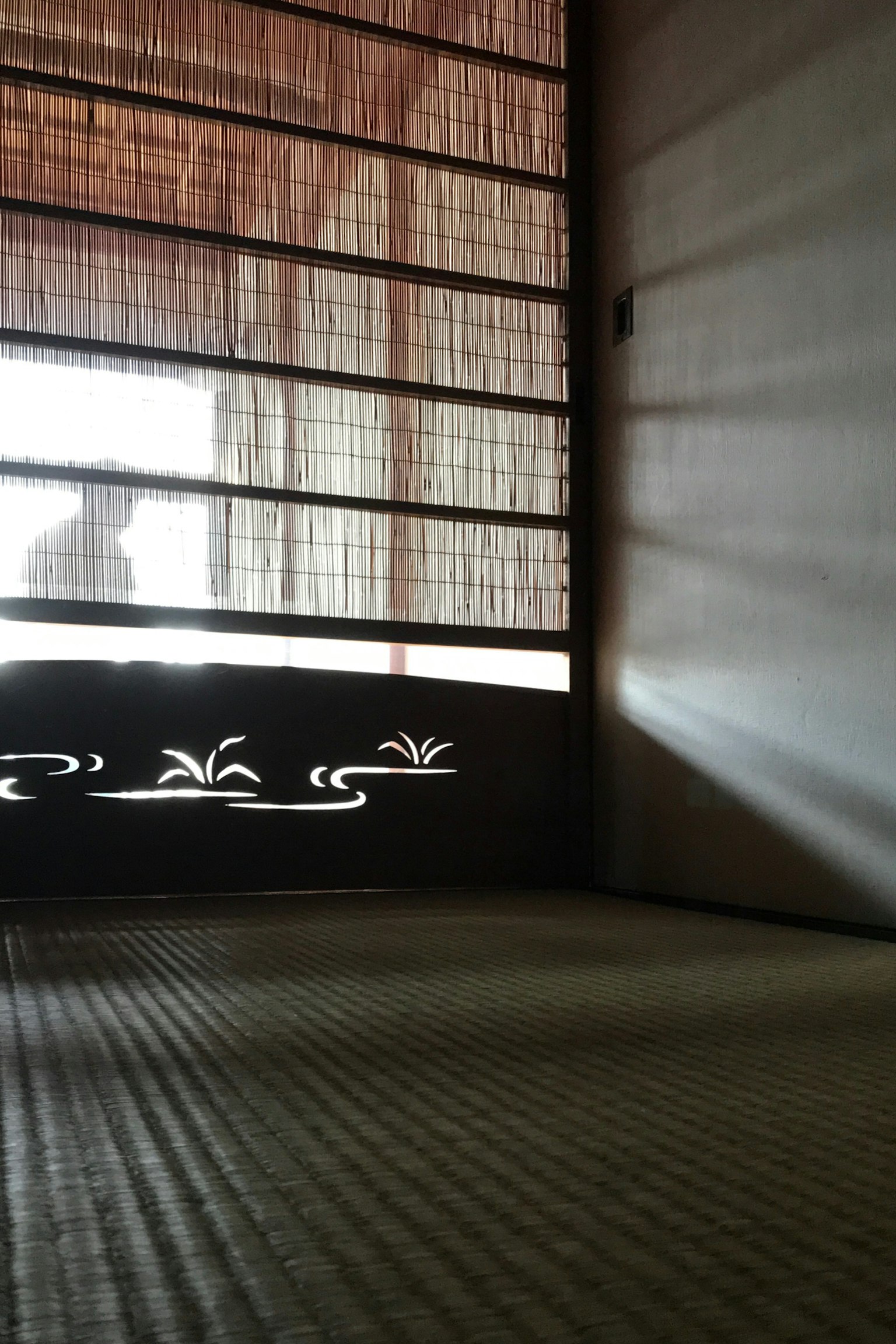 Quiet space with tatami mats and shoji screen