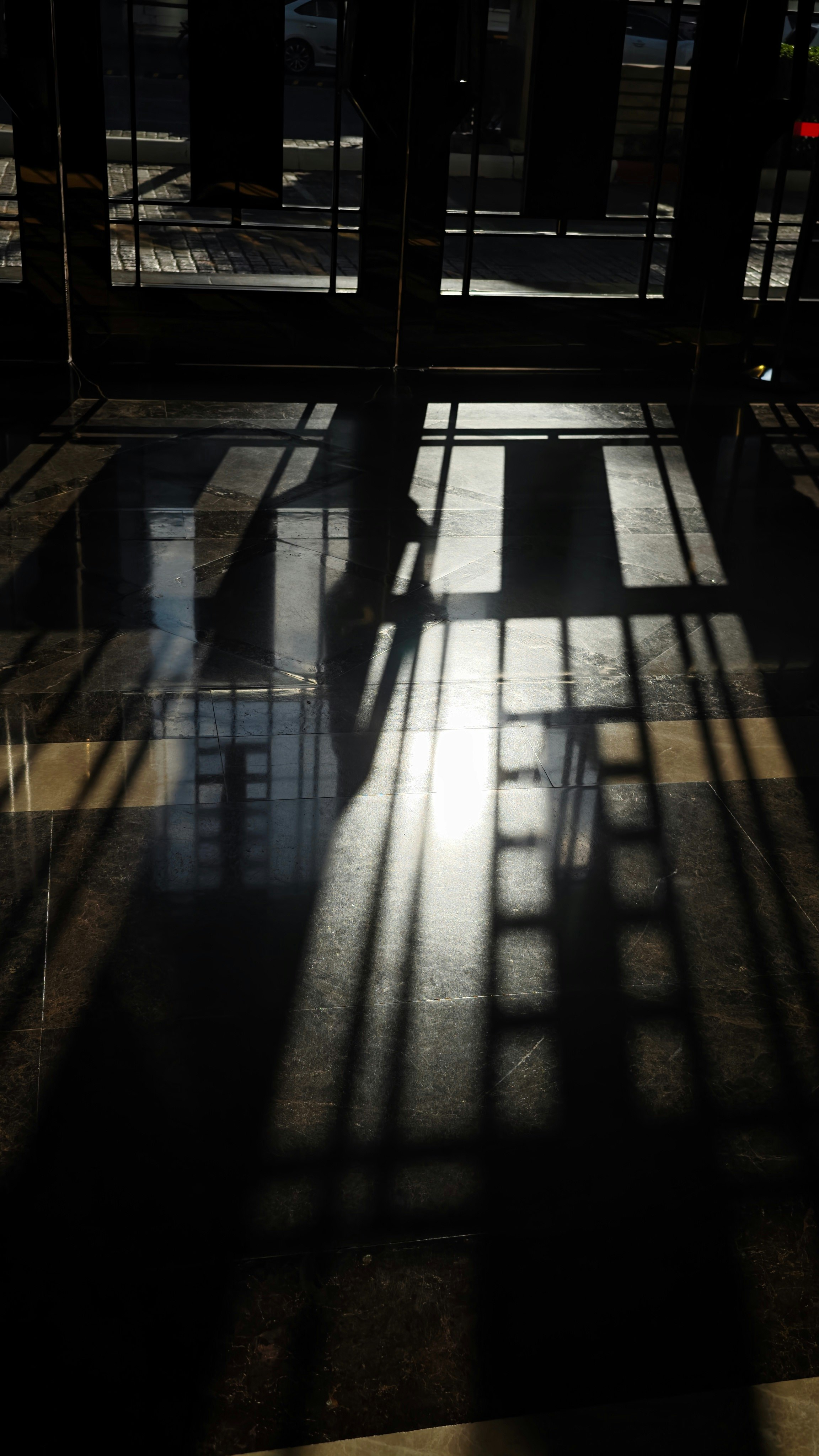 photo-T8upFUMI00s981II3GYM