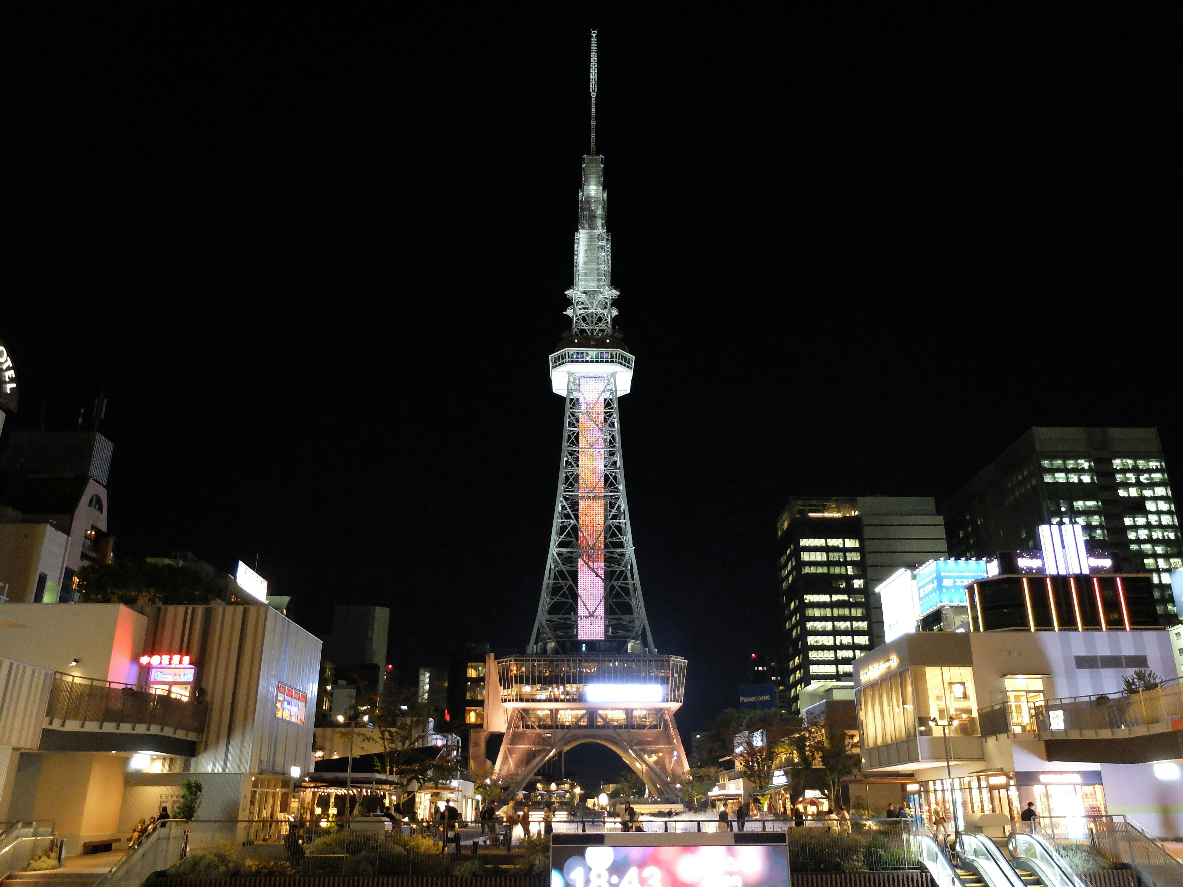 名古屋タワーの夜景