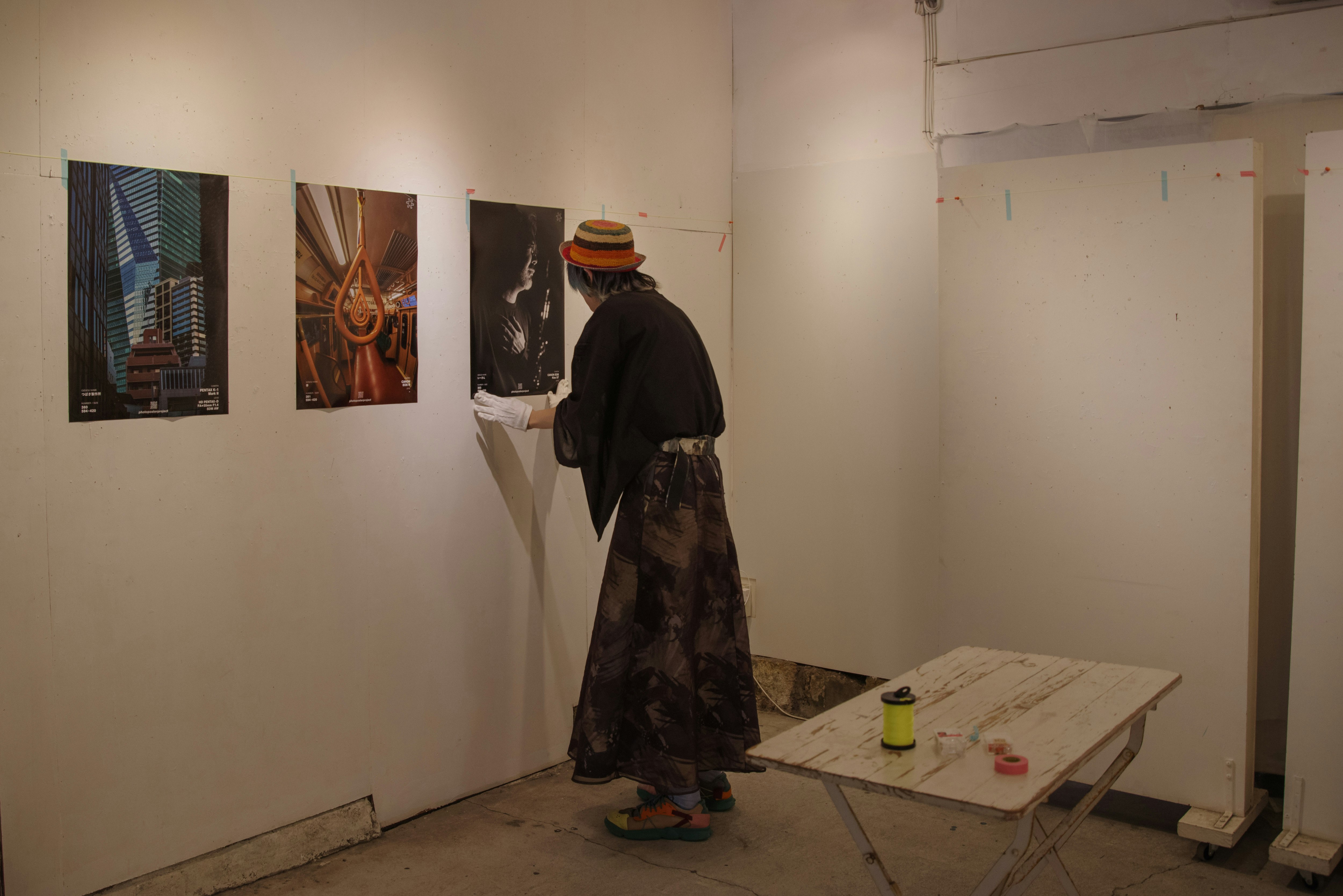 pemandangan pemasangan di studio perencanaan foto Hotori di Asakusabashi