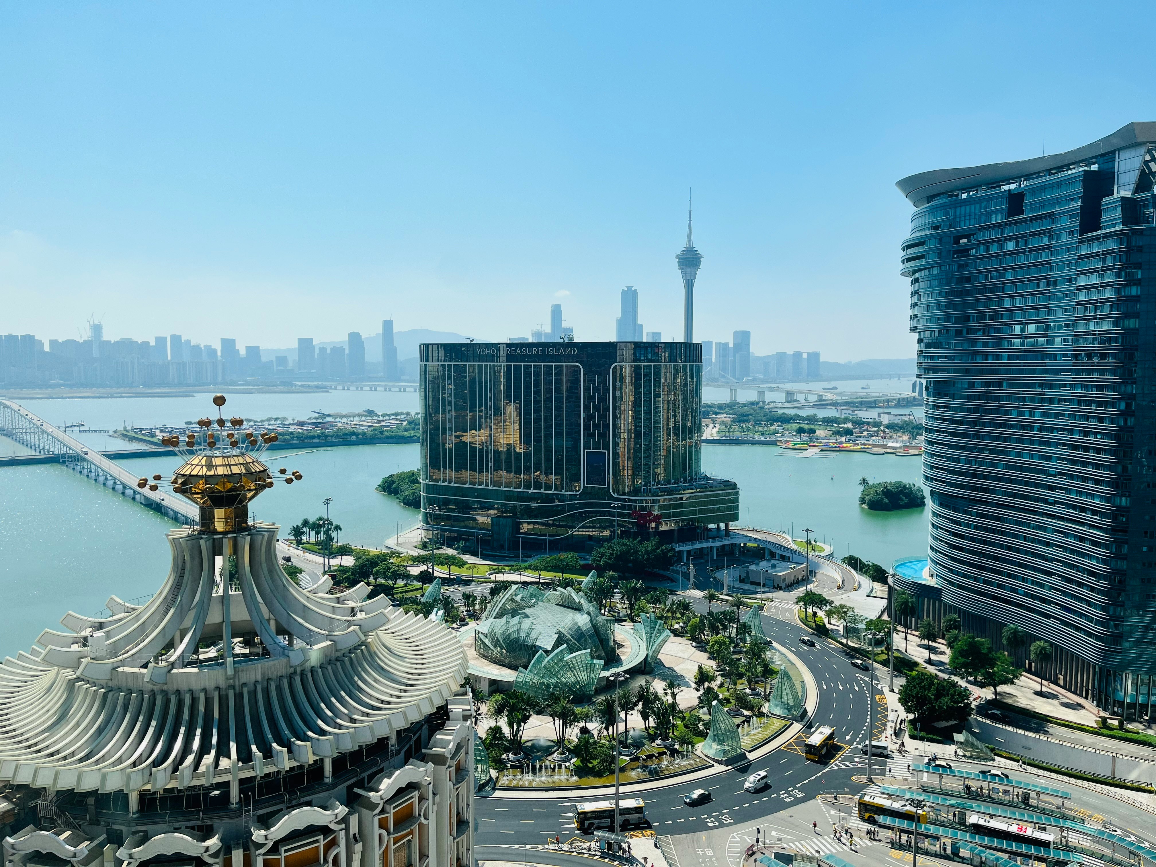 澳門海濱高樓與海灣景觀