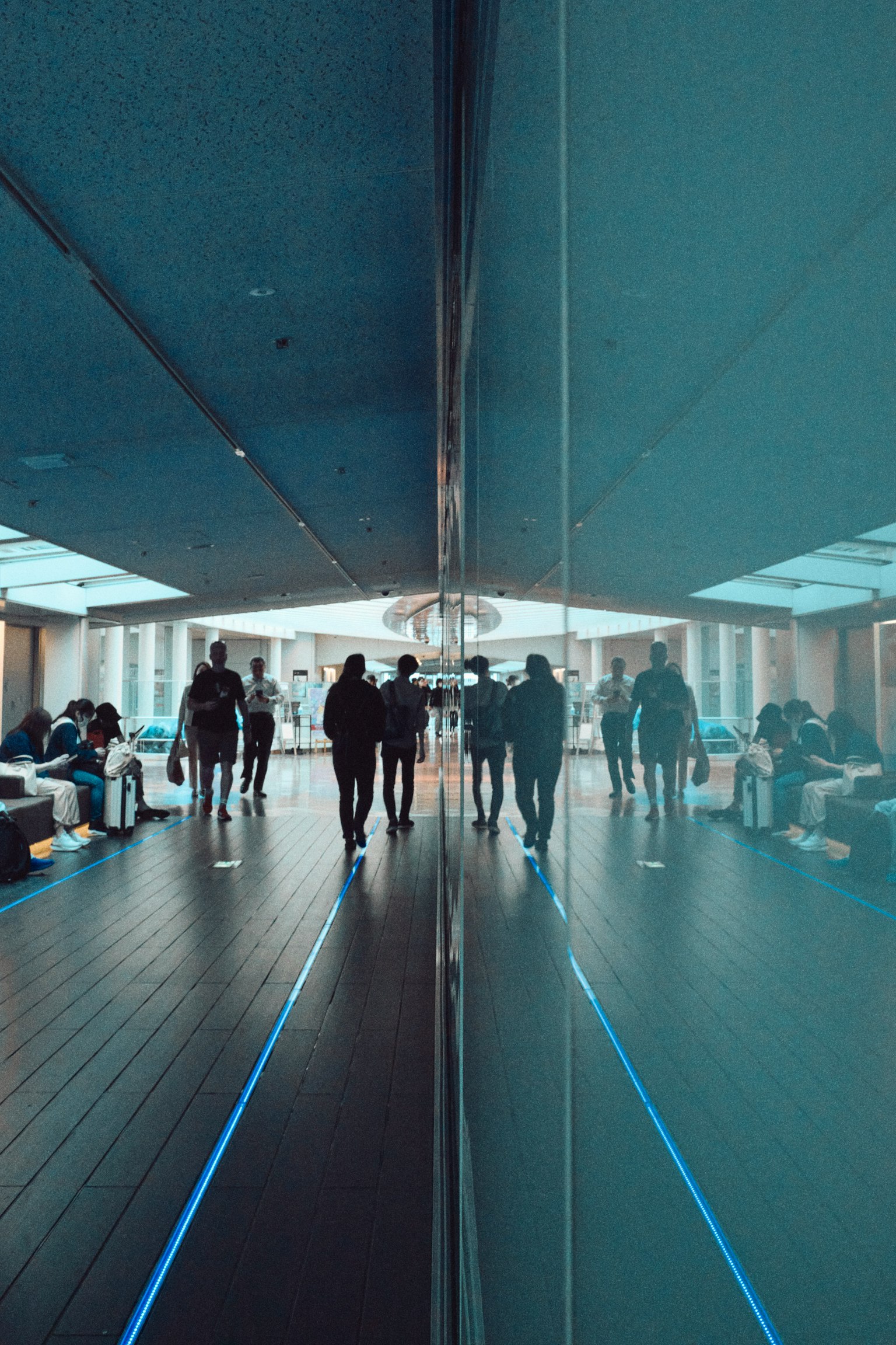 photo-UdLr2XIdE9ESzjvFRTVT-image