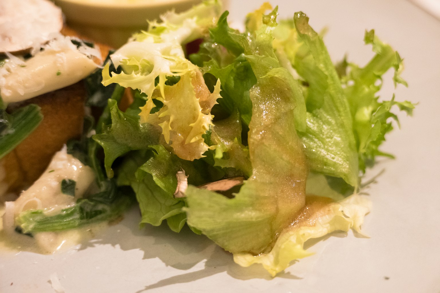Cận cảnh salad xà lách tươi