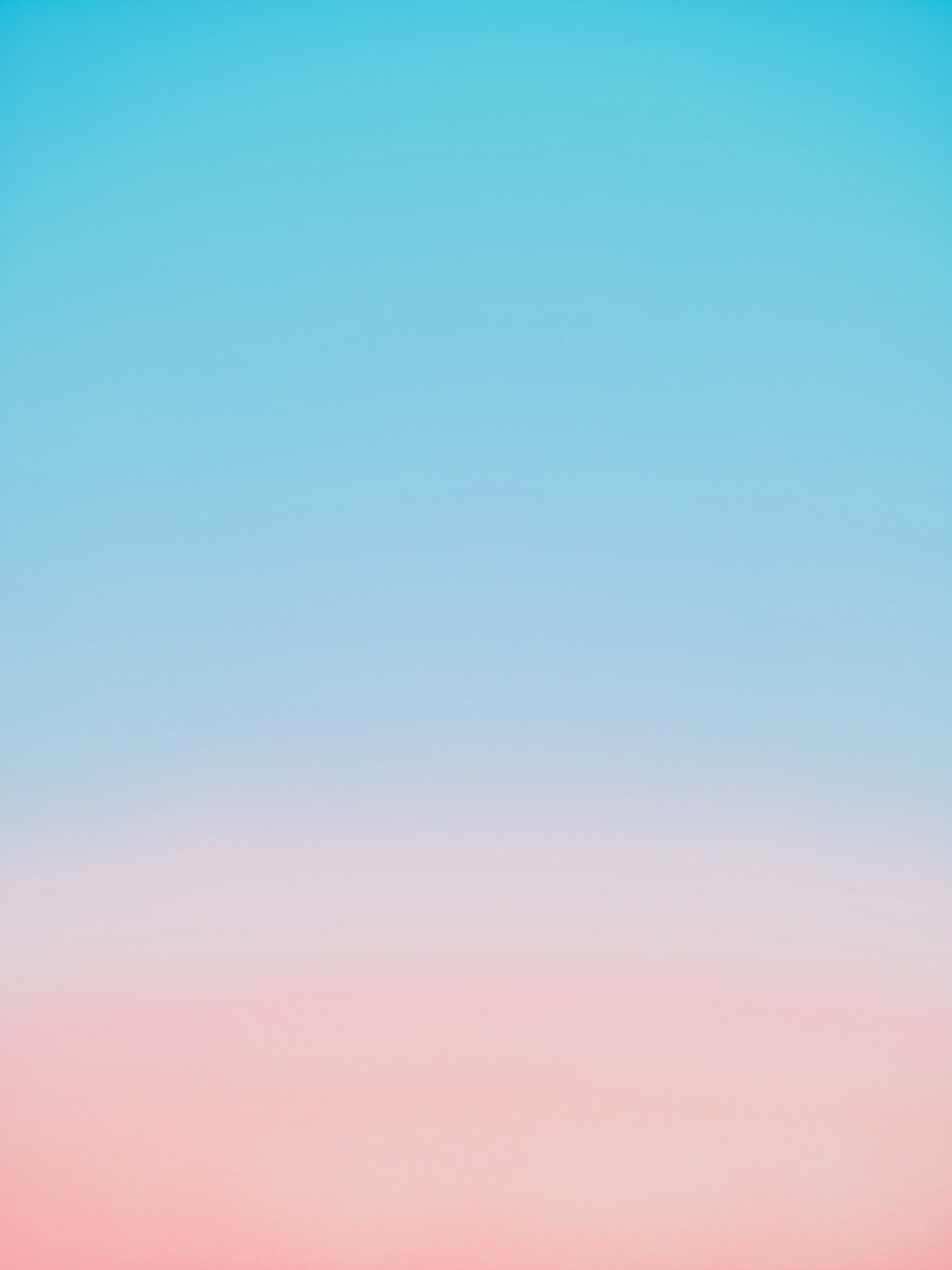 蓝色和粉色渐变的天空
