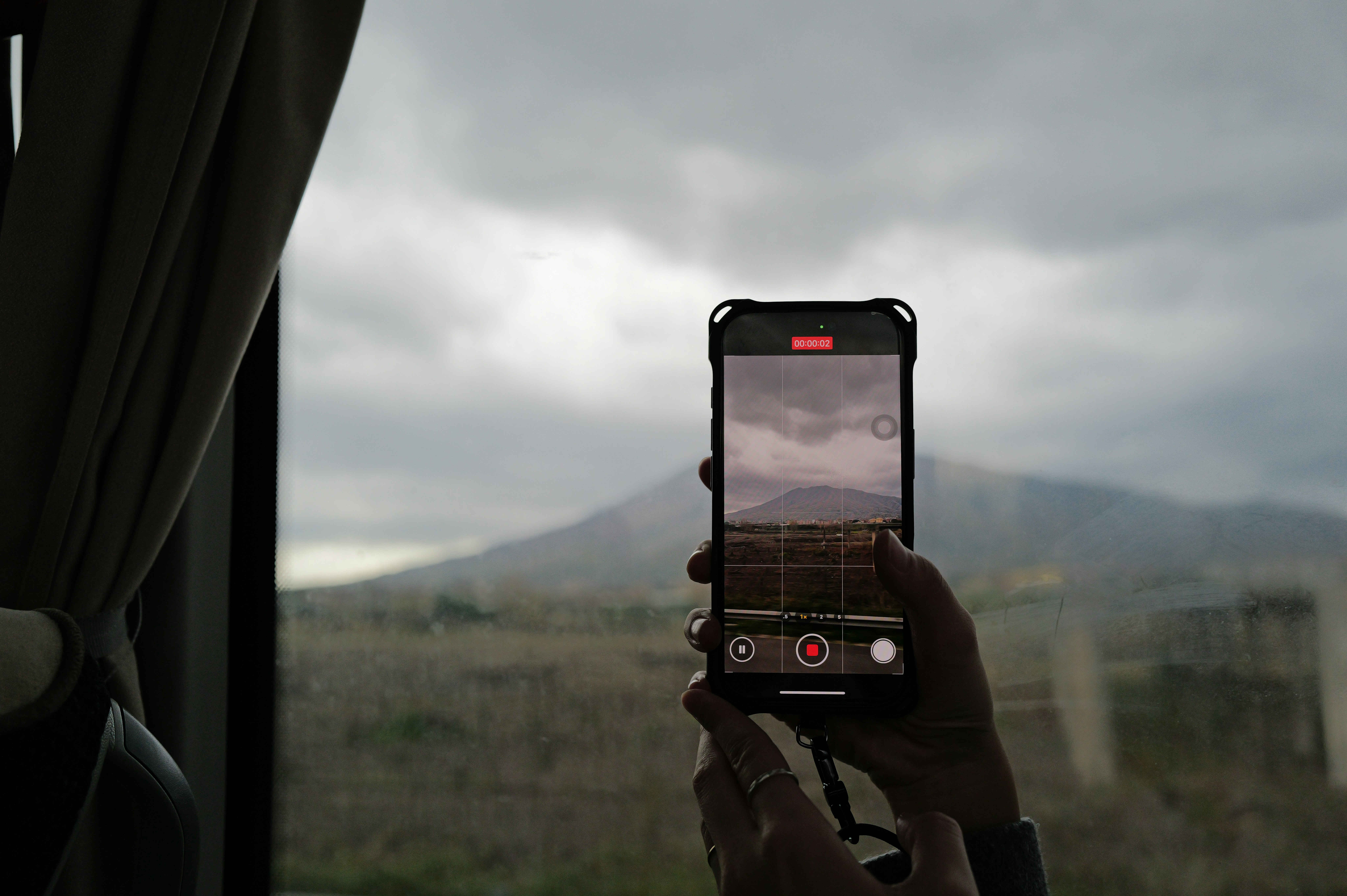 photo-WH4JMdDSqnPJ3XVscZdA-image