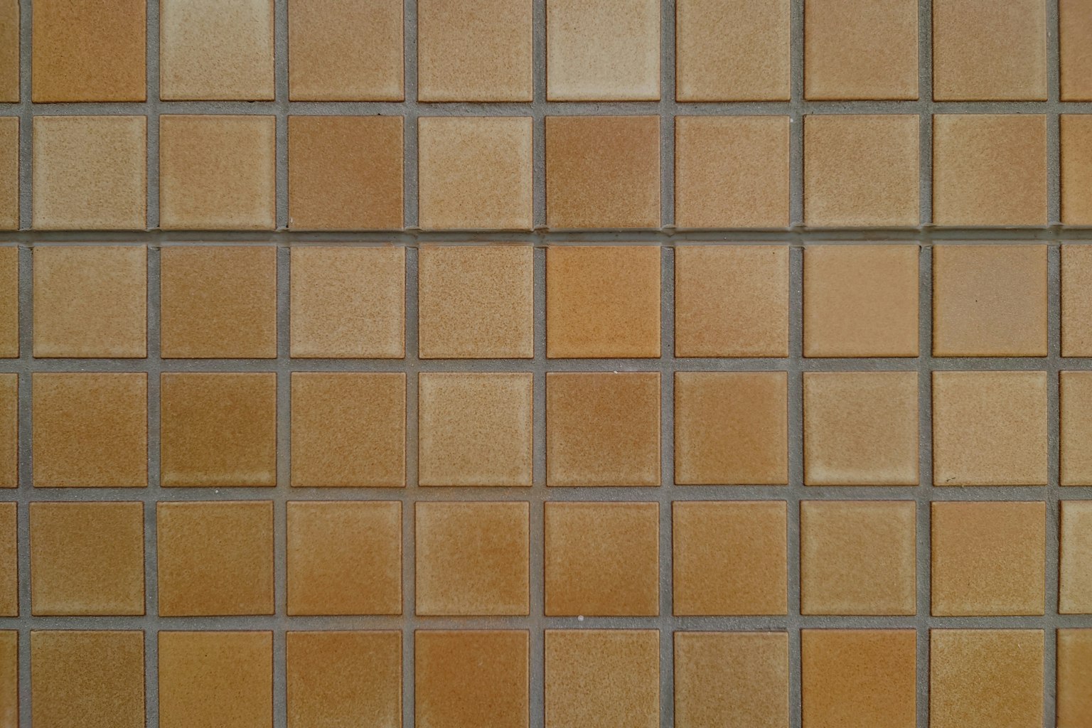 Tường với họa tiết gạch terracotta