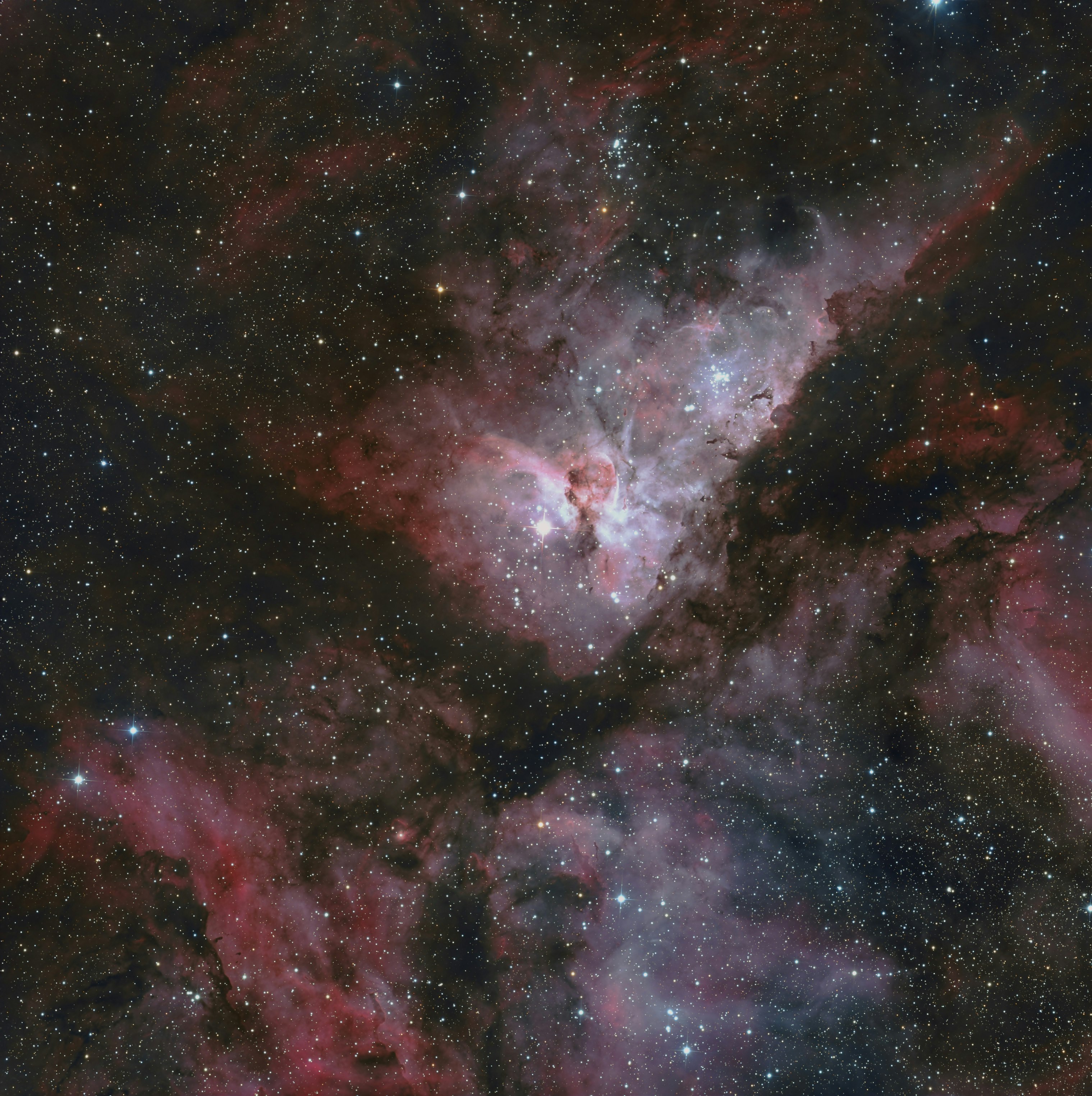 NGC3372 イータカリーナ星雲の星空とガス雲